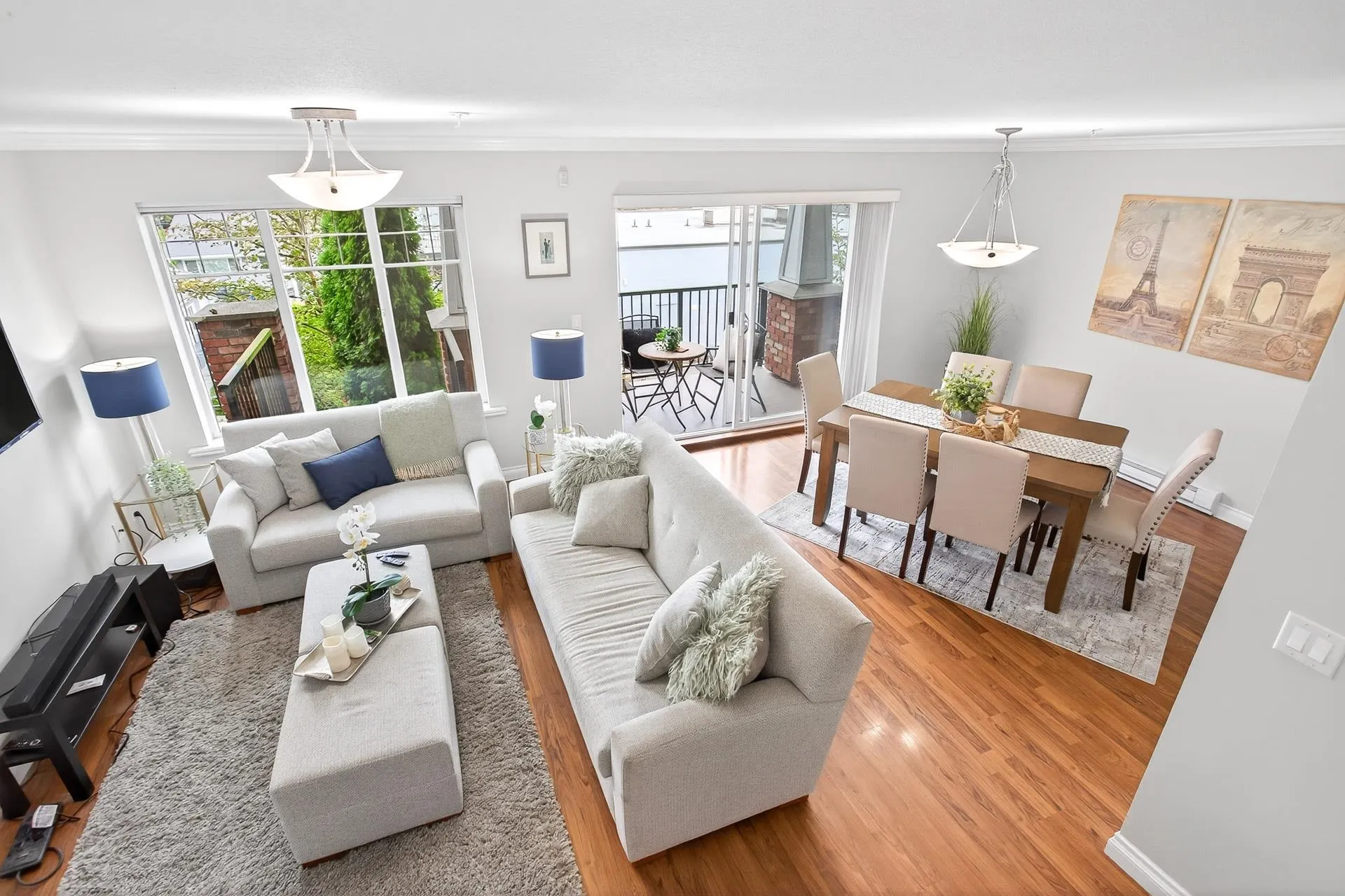 212 1567 Grant Avenue