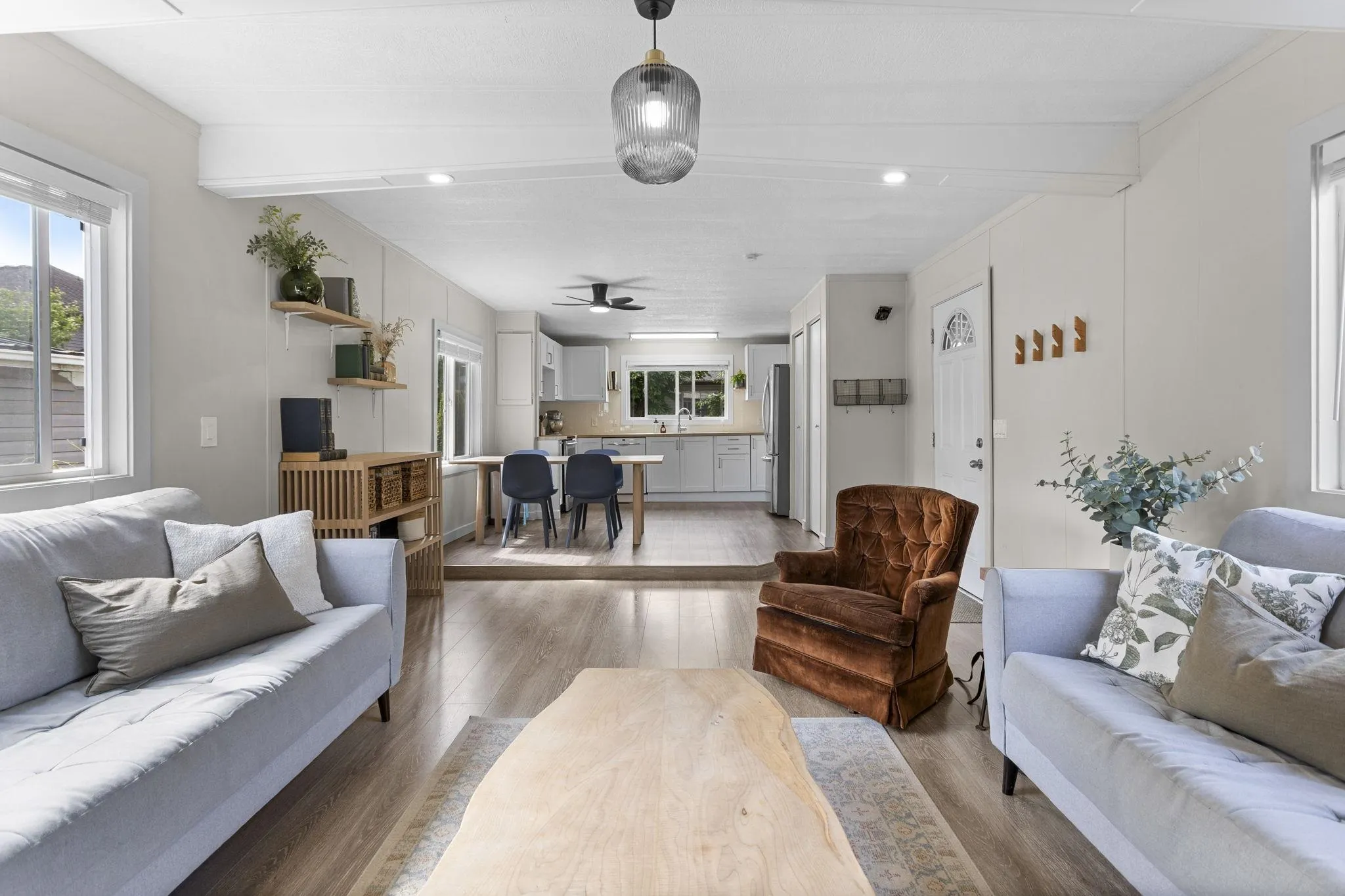 26 44565 Monte Vista Drive