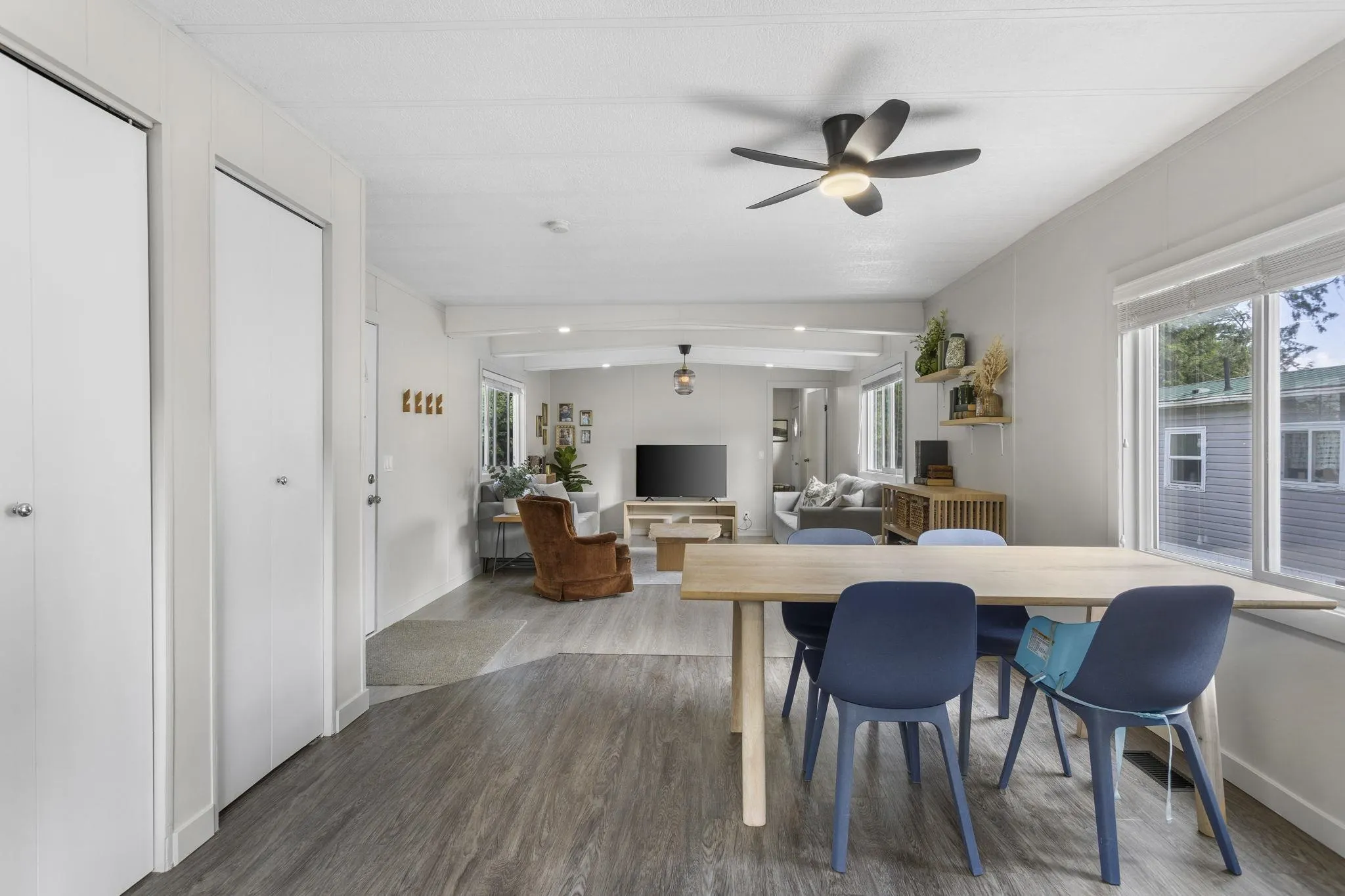 26 44565 Monte Vista Drive