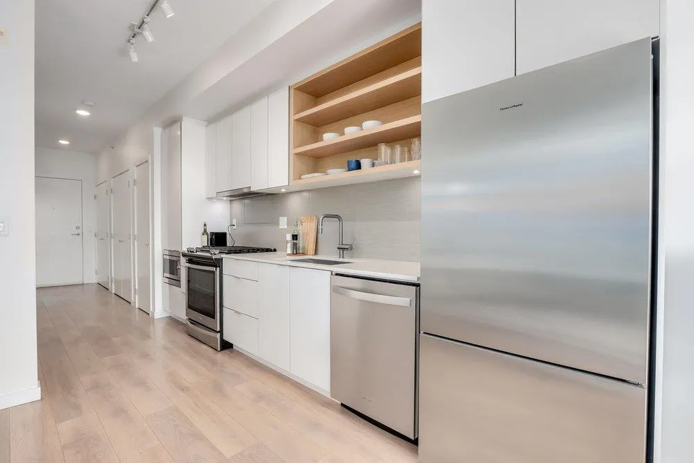 725 Marine Drive