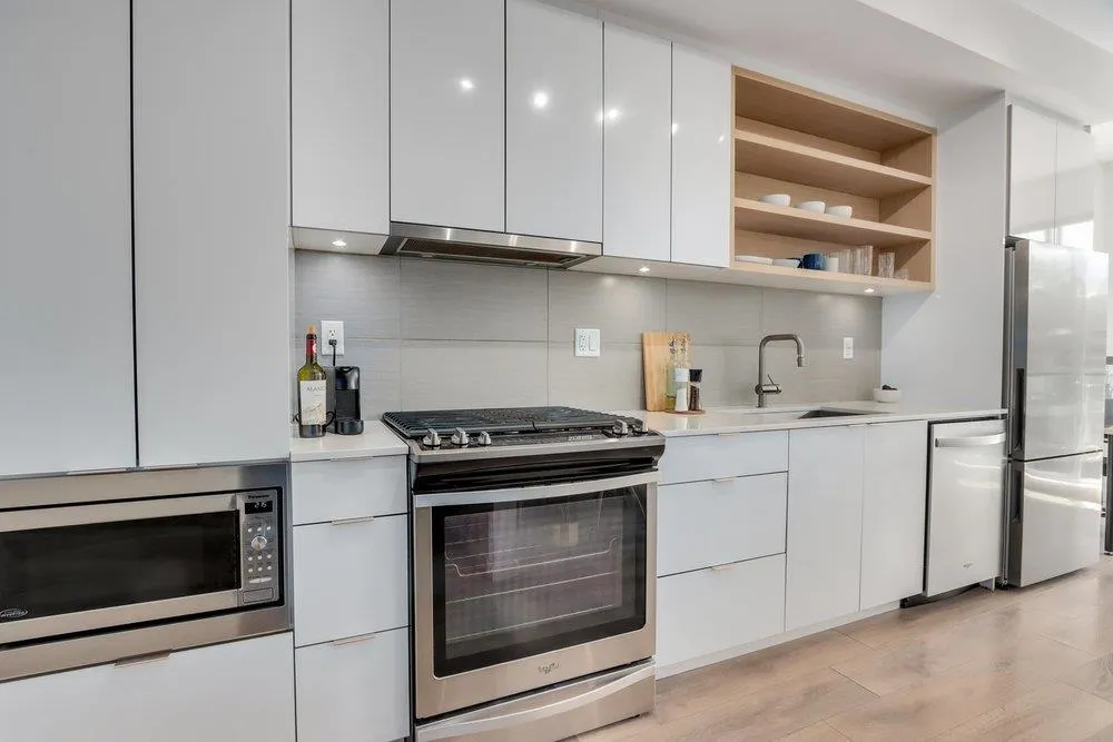 725 Marine Drive