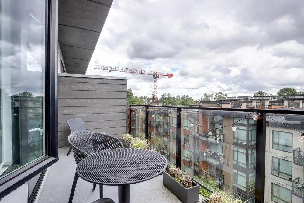 725 Marine Drive