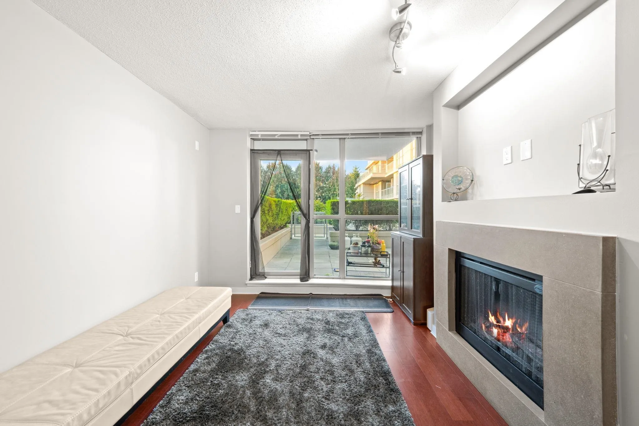 120 9373 Hemlock Drive