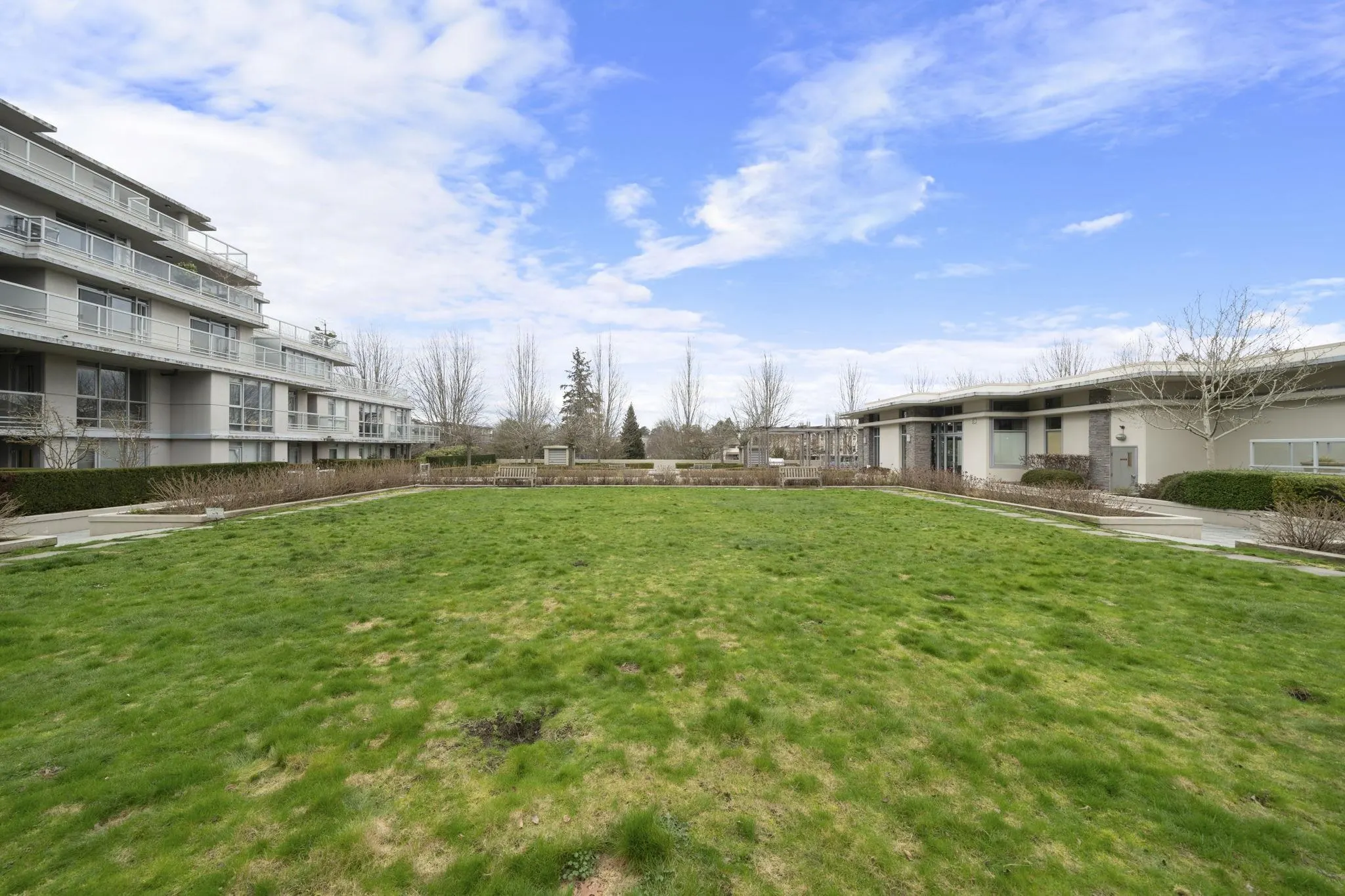 120 9373 Hemlock Drive