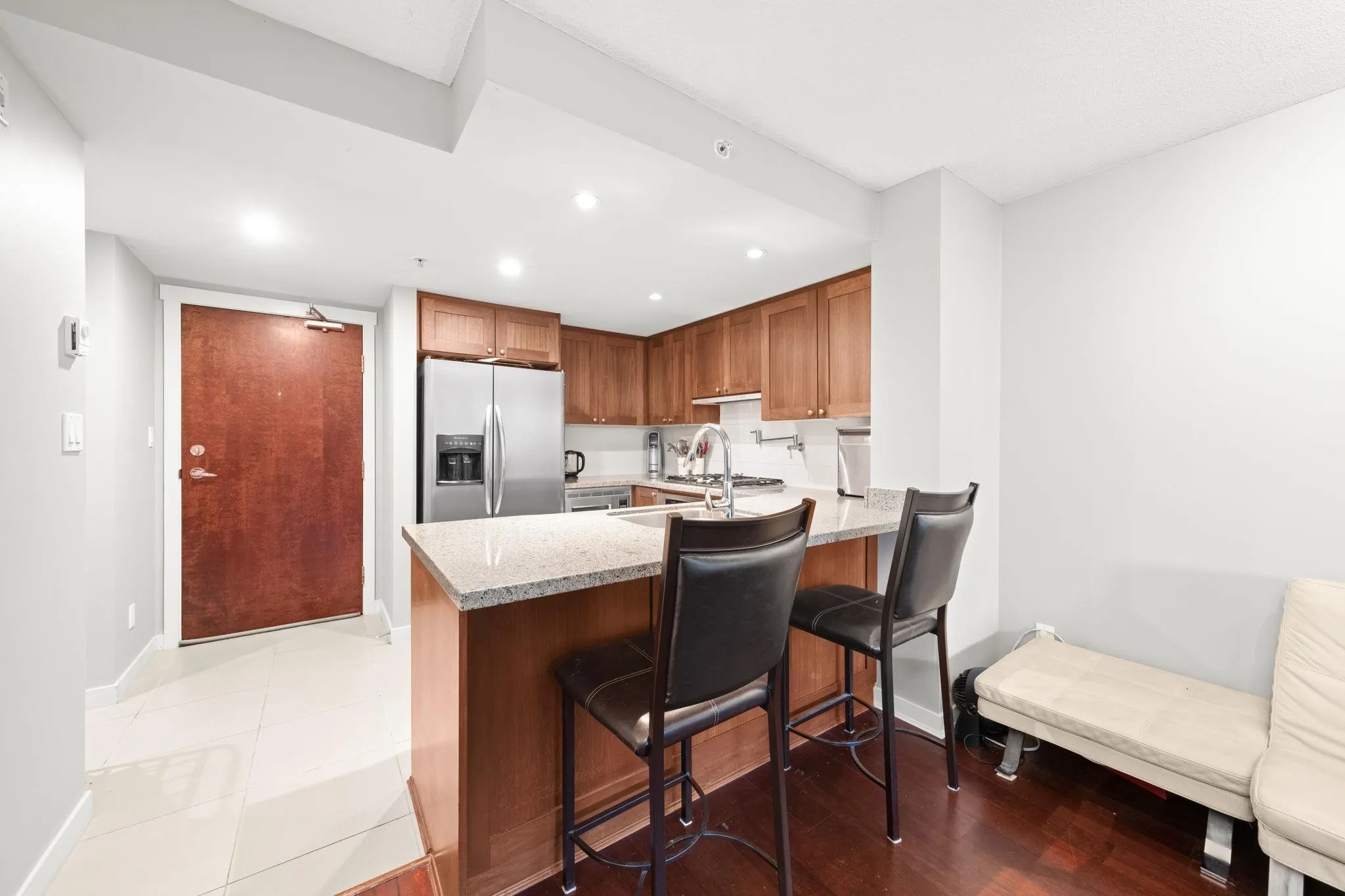 120 9373 Hemlock Drive