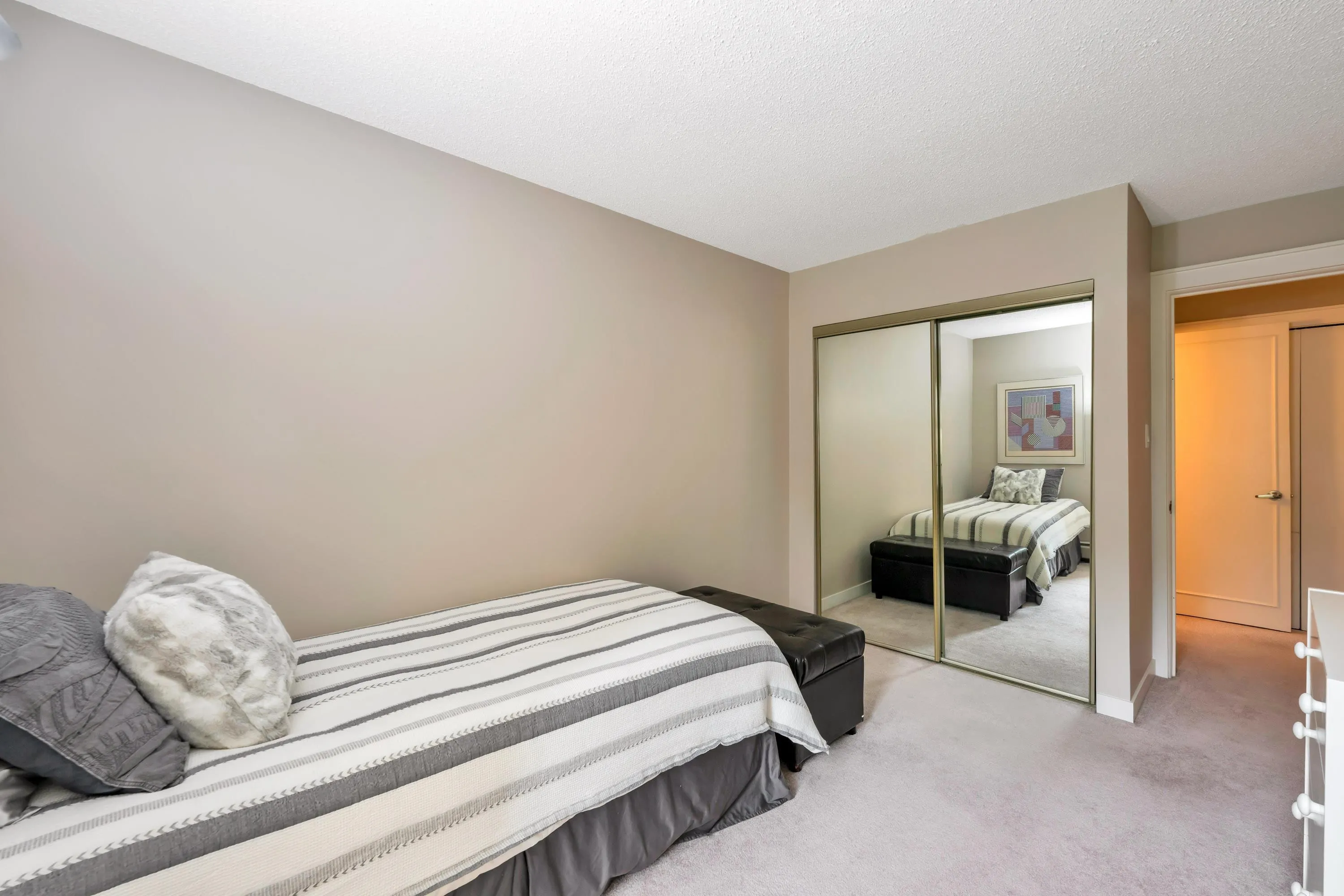 201 15265 Roper Avenue