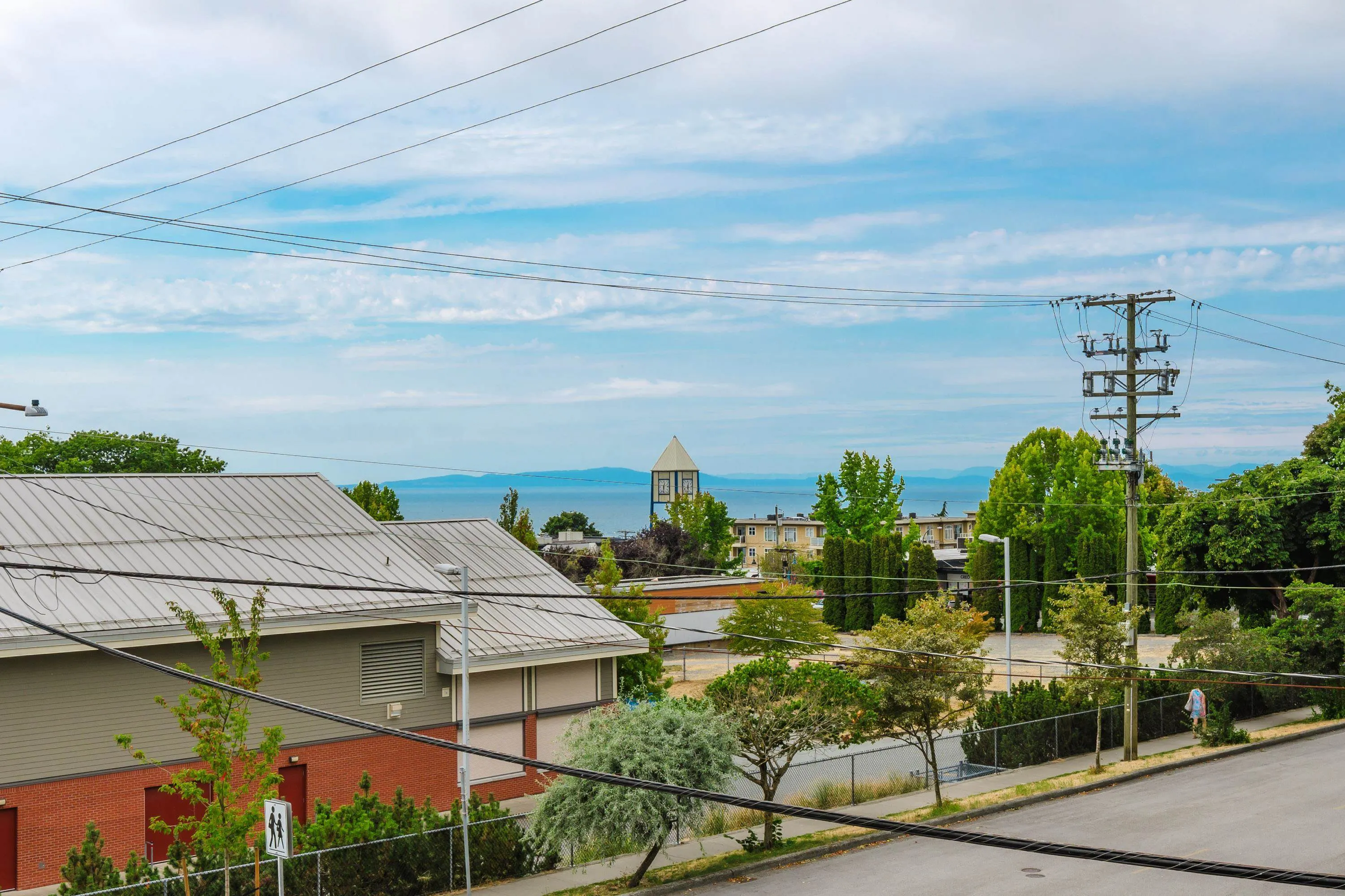 201 15265 Roper Avenue