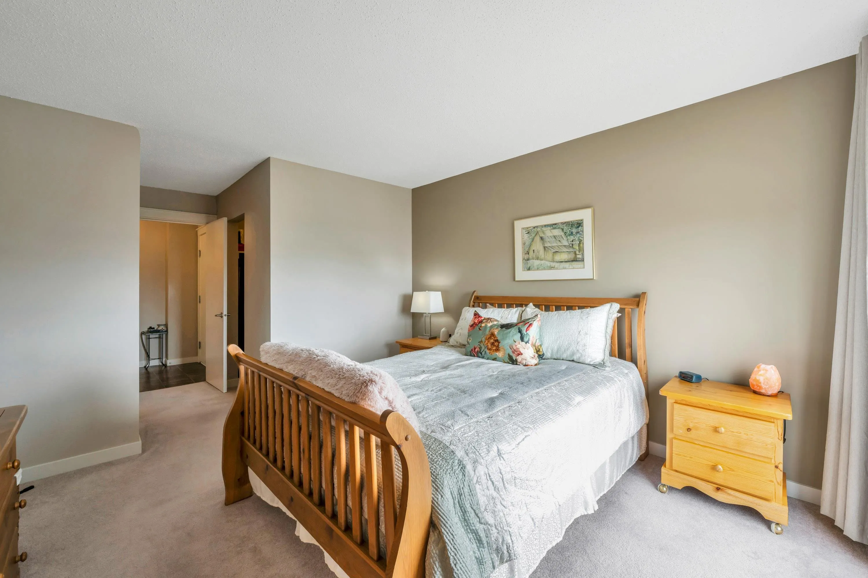 201 15265 Roper Avenue