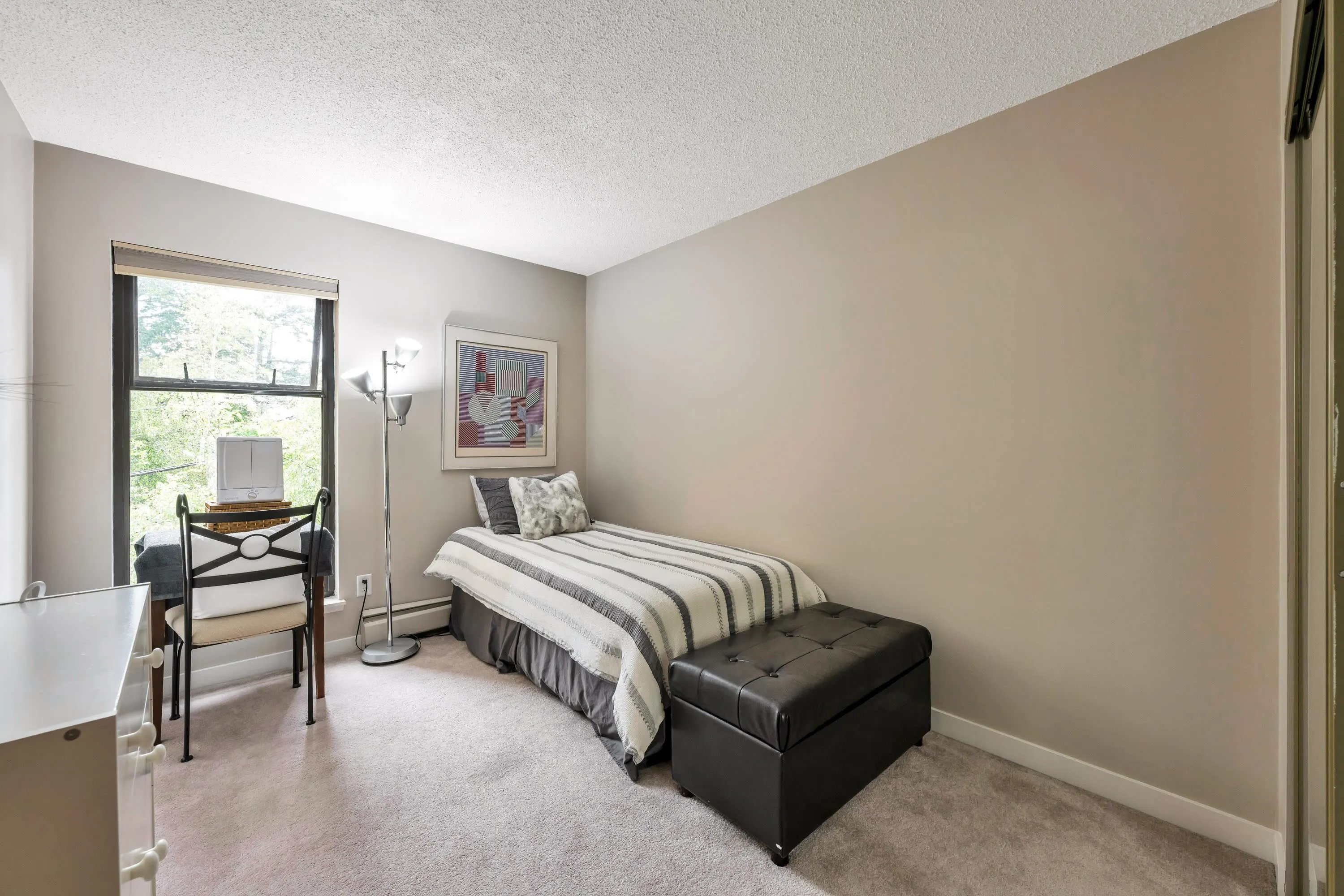 201 15265 Roper Avenue