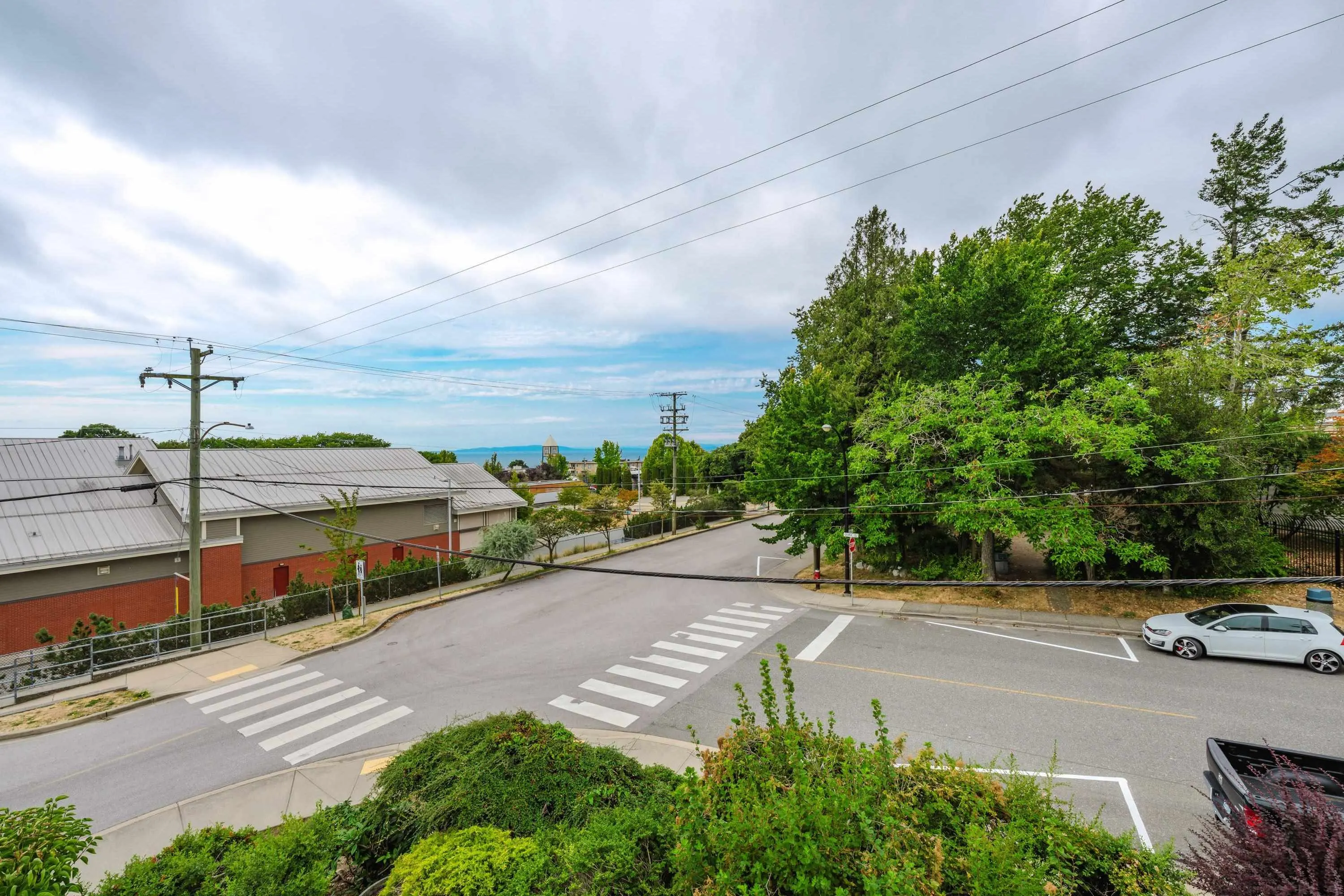 201 15265 Roper Avenue