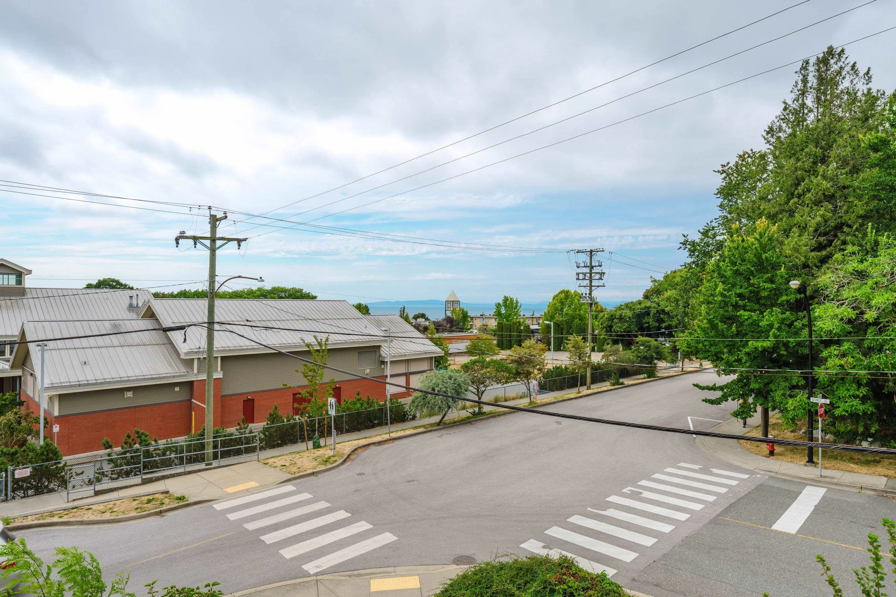 201 15265 Roper Avenue