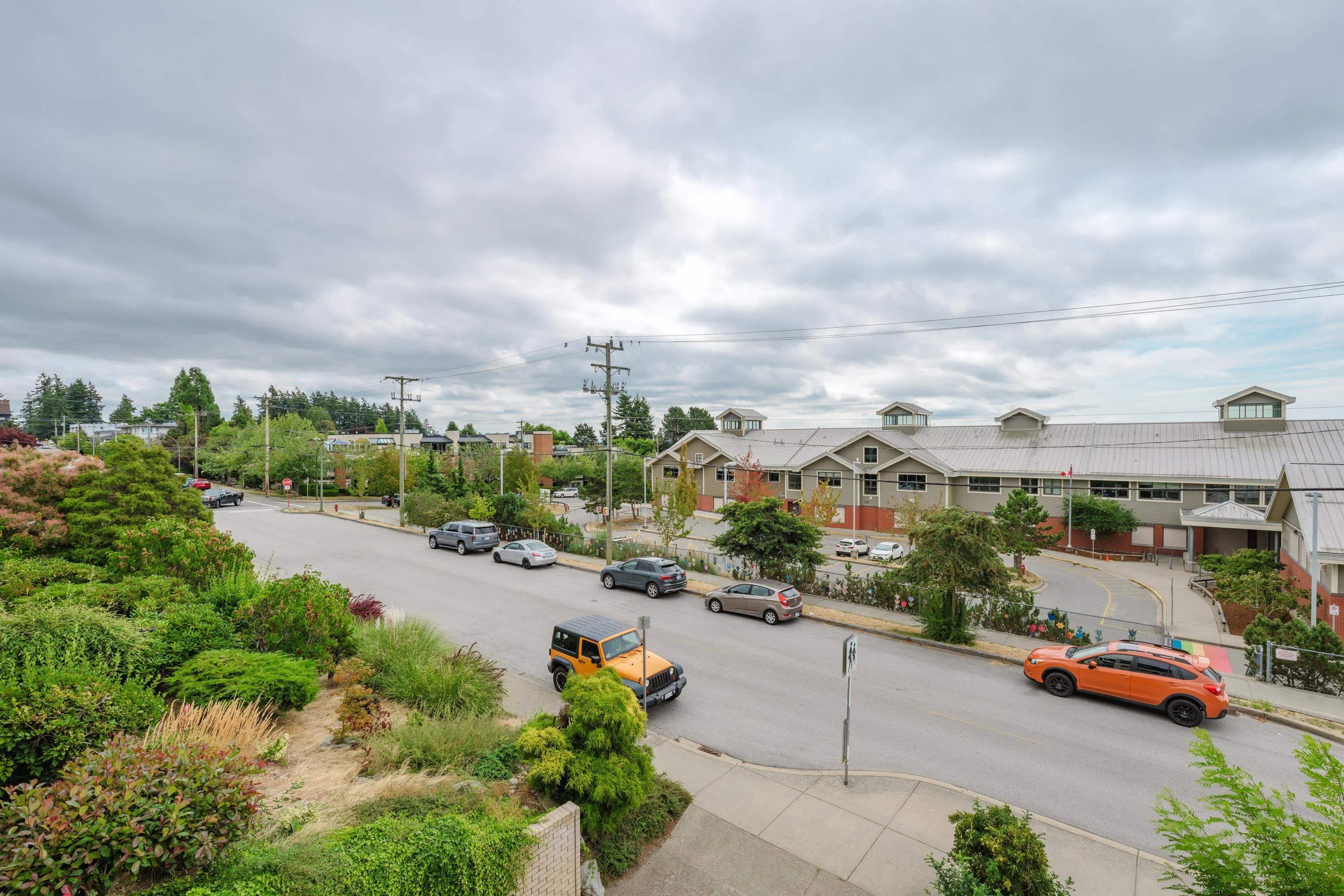 201 15265 Roper Avenue