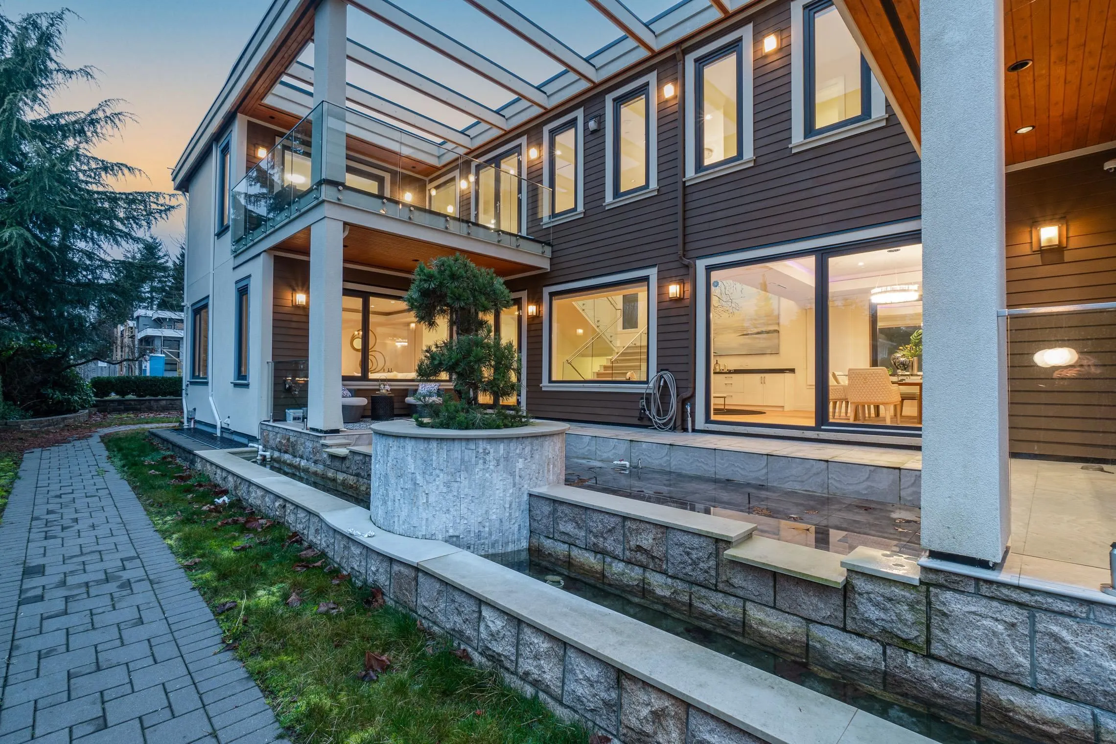 13600 Blackburn Avenue