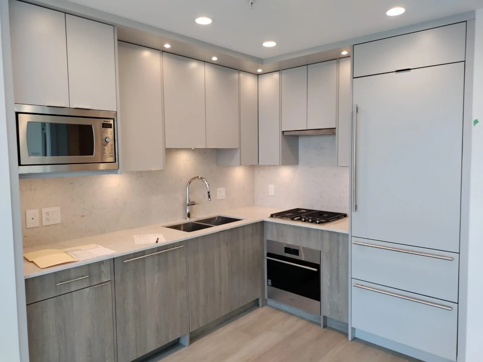3xx 7638 Cambie Street