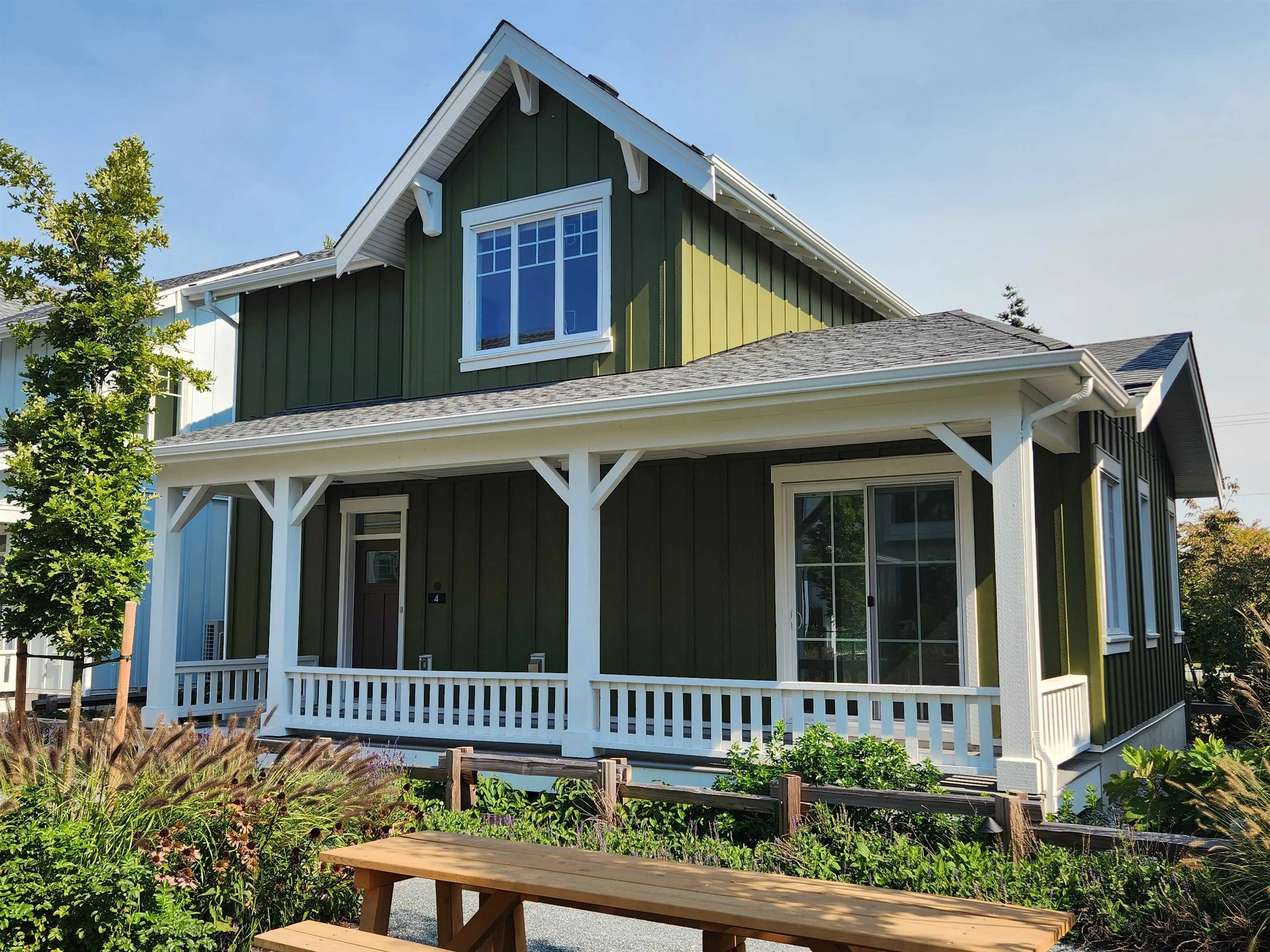 4 6378 Dairy Avenue
