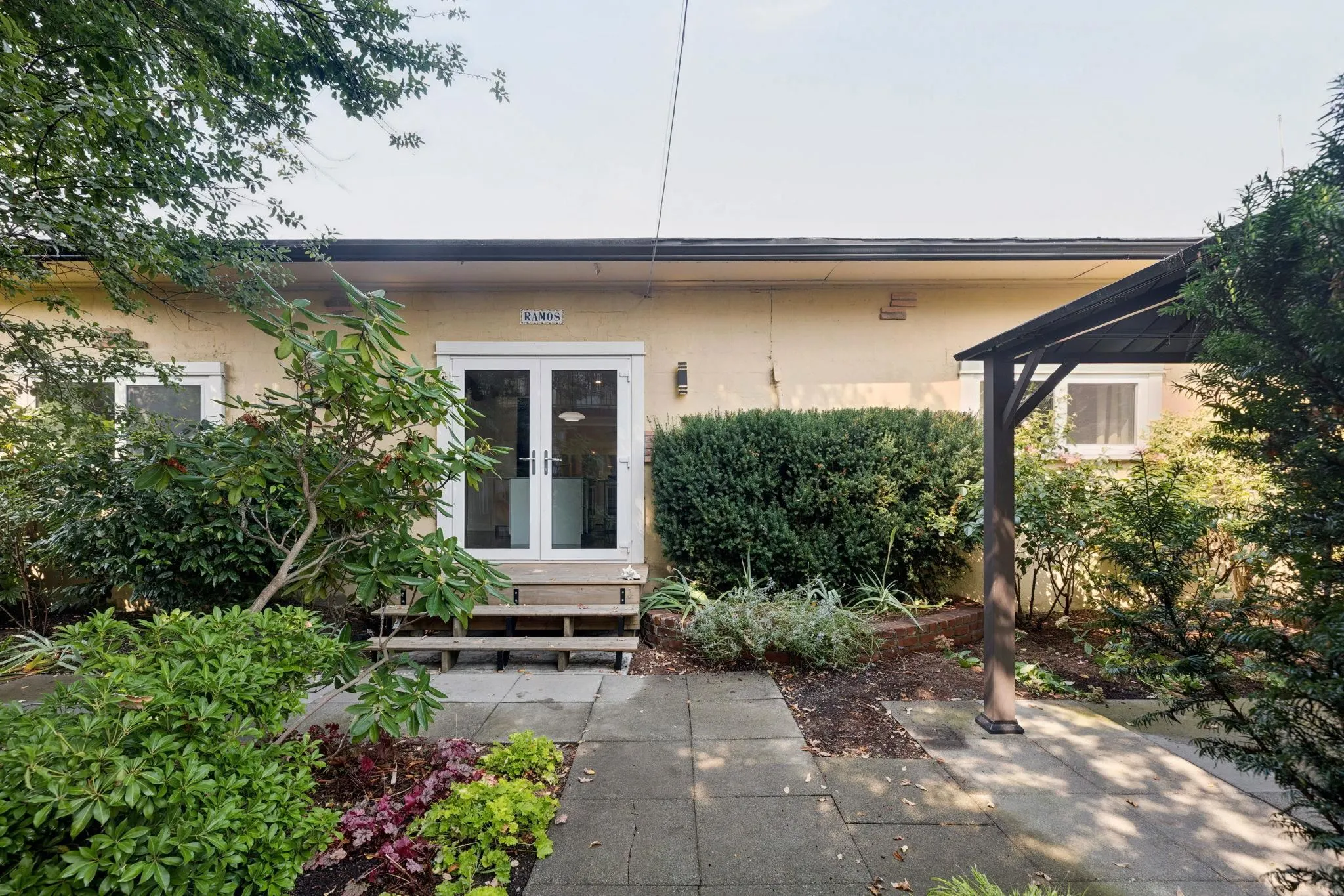 1025 Hamilton Street