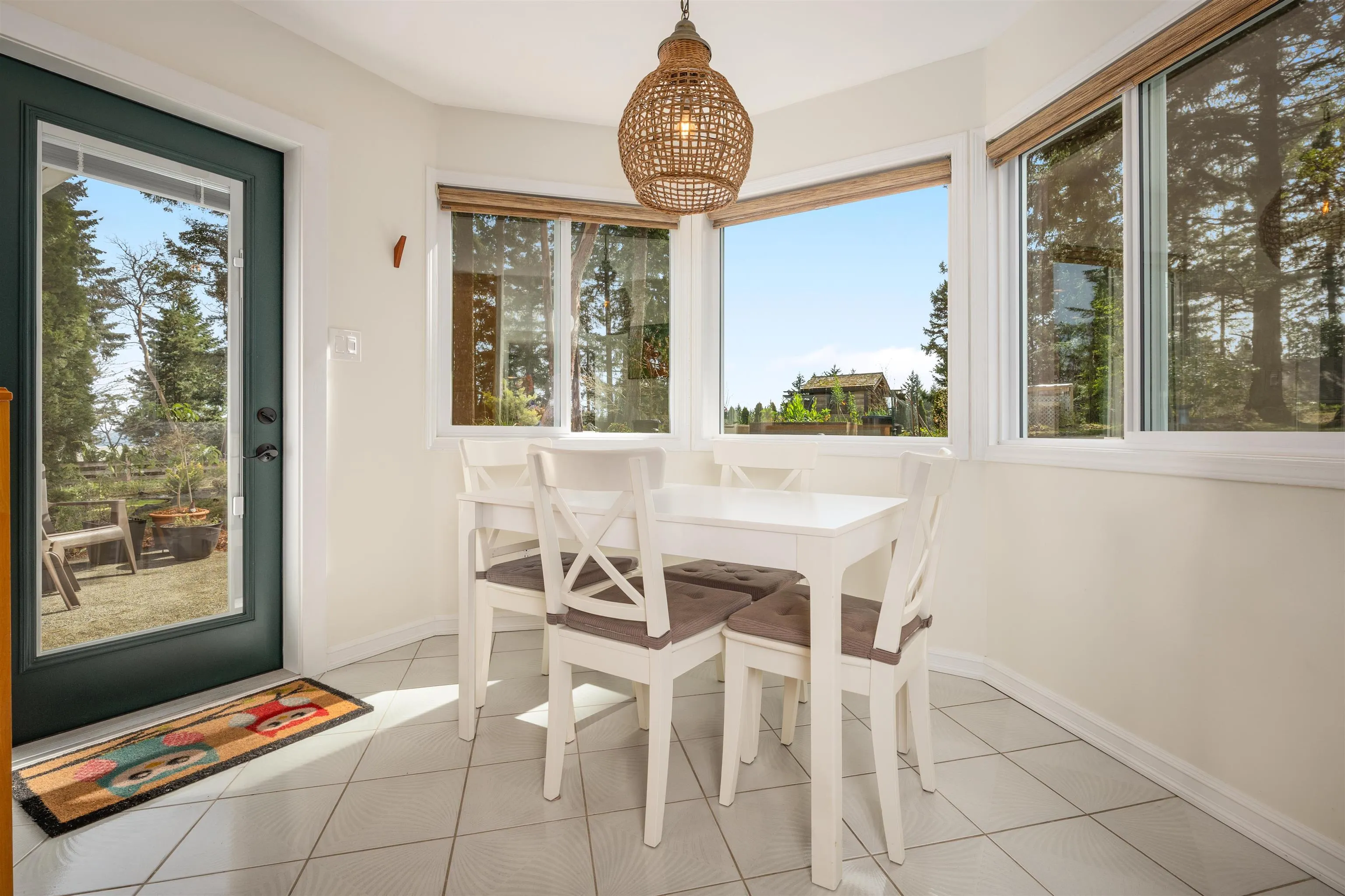 1247 Selkirk Drive