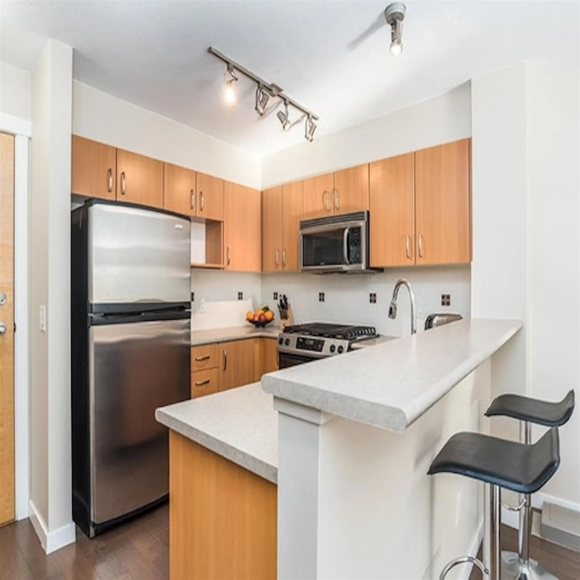 413 801 Klahanie Drive