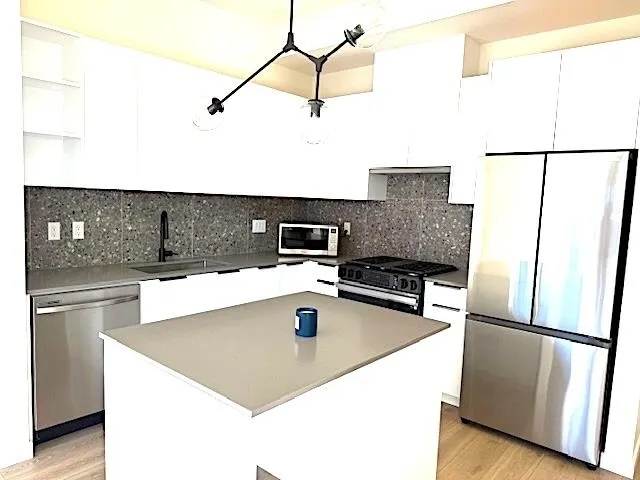 606 7936 206th Street