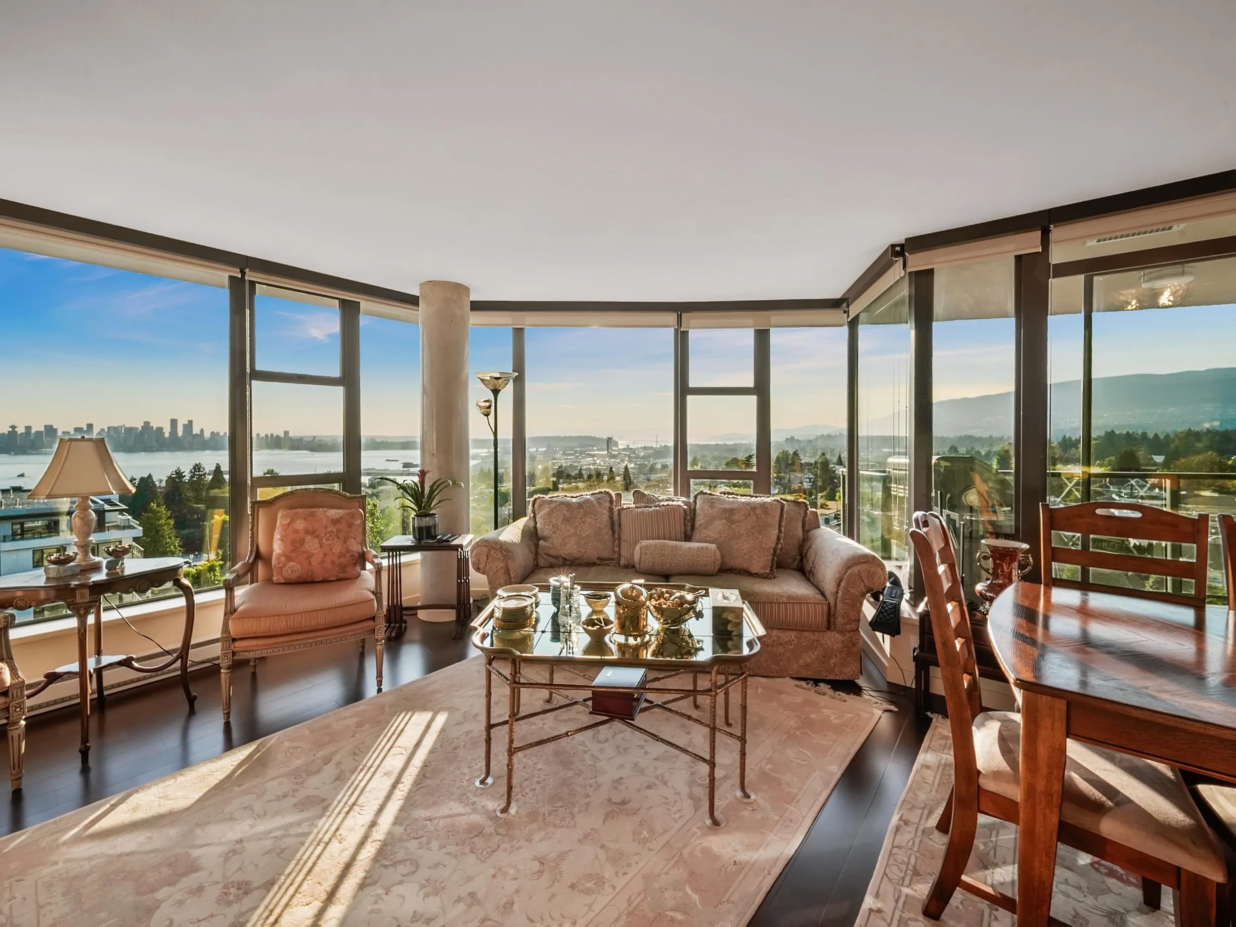 805 683 W Victoria Park