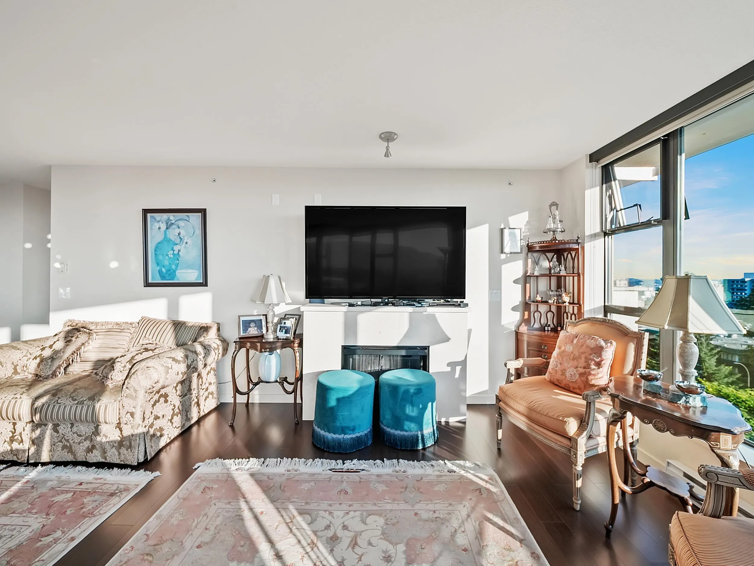 805 683 W Victoria Park