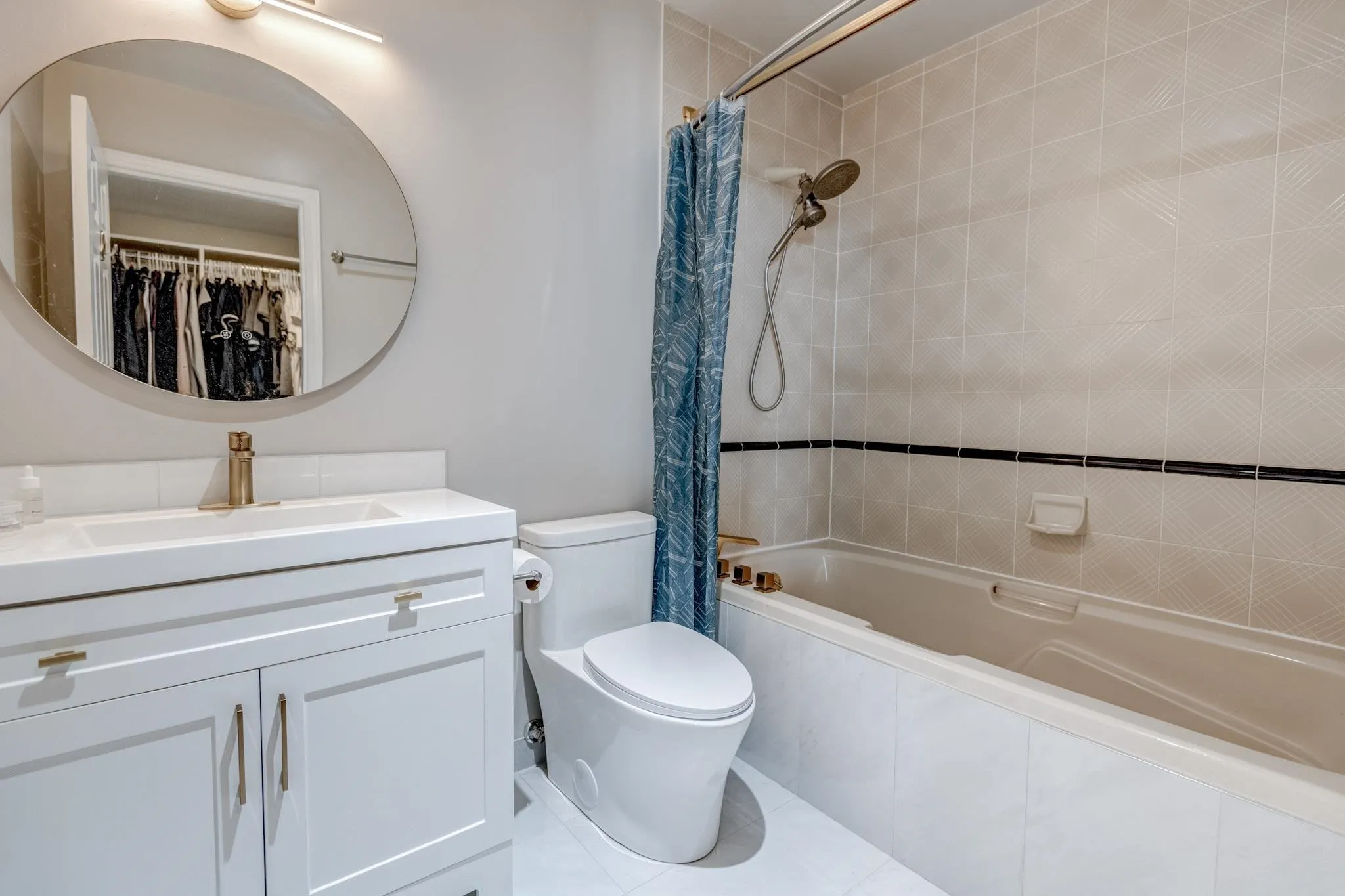 2801 6220 Mckay Avenue