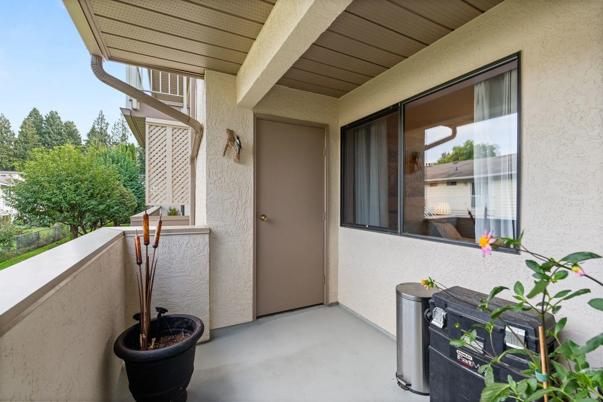 109 33233 E Bourquin Crescent