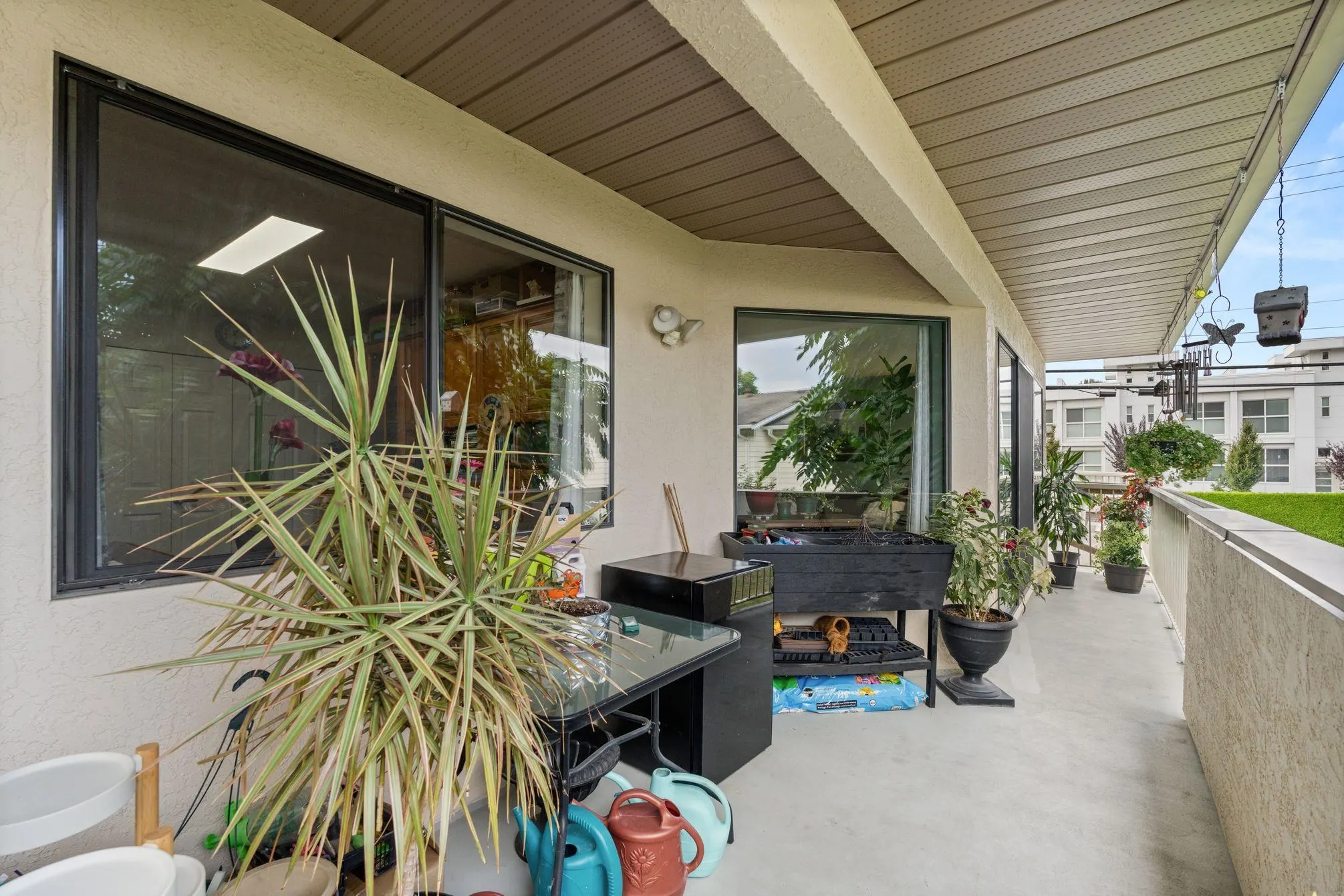109 33233 E Bourquin Crescent