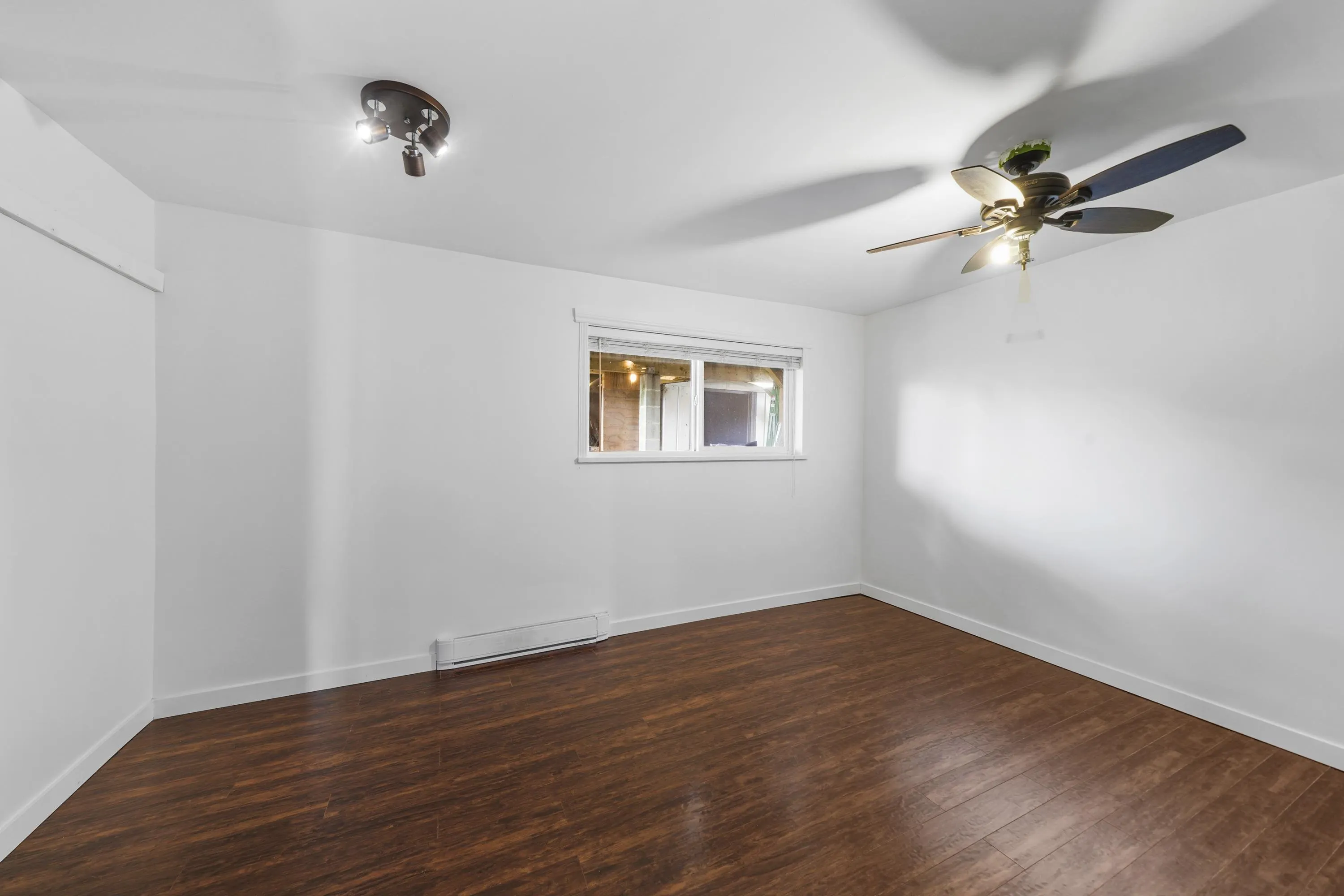 1405 Apel Drive
