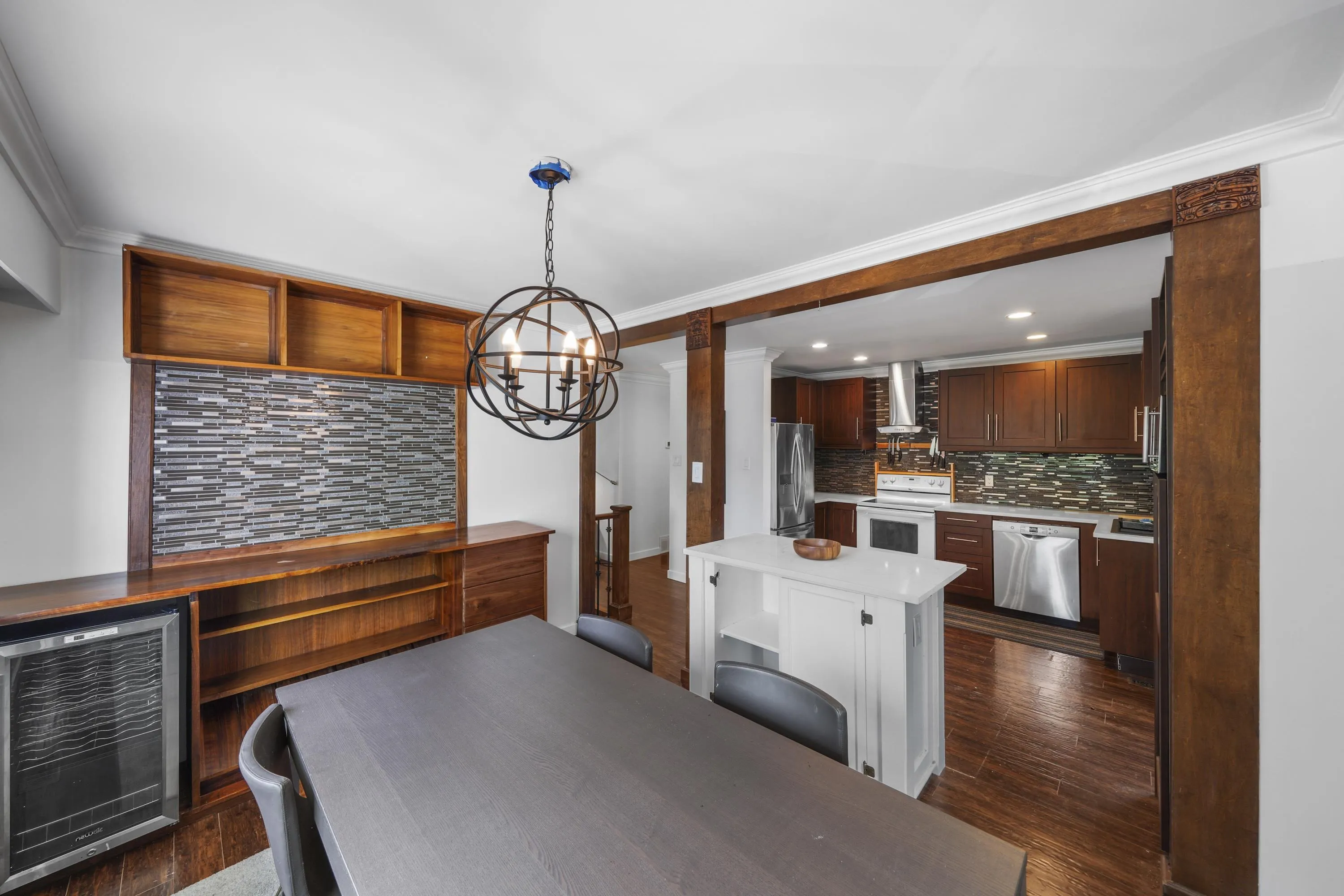 1405 Apel Drive