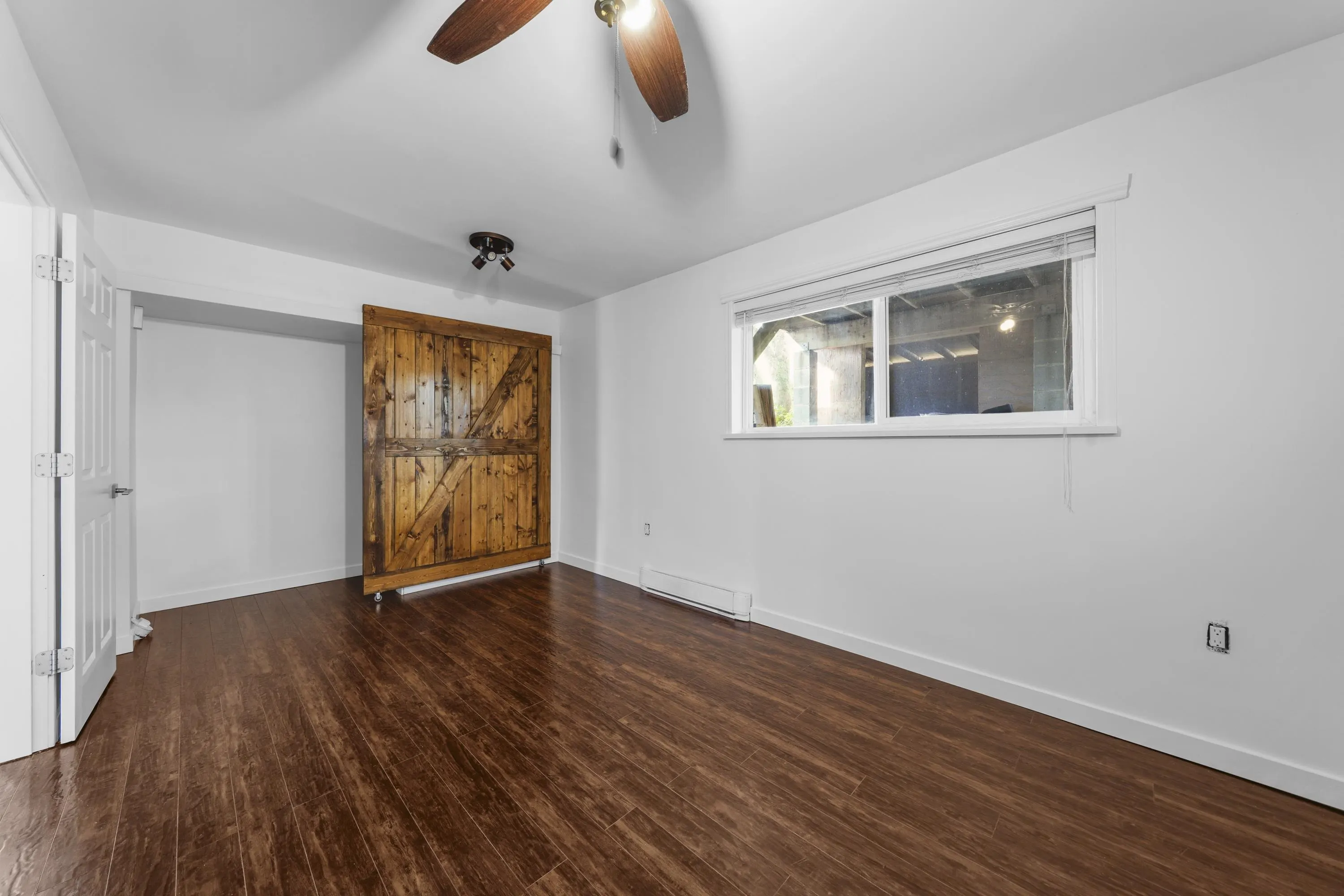 1405 Apel Drive