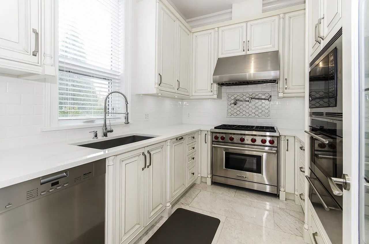 2193 W 54th Avenue