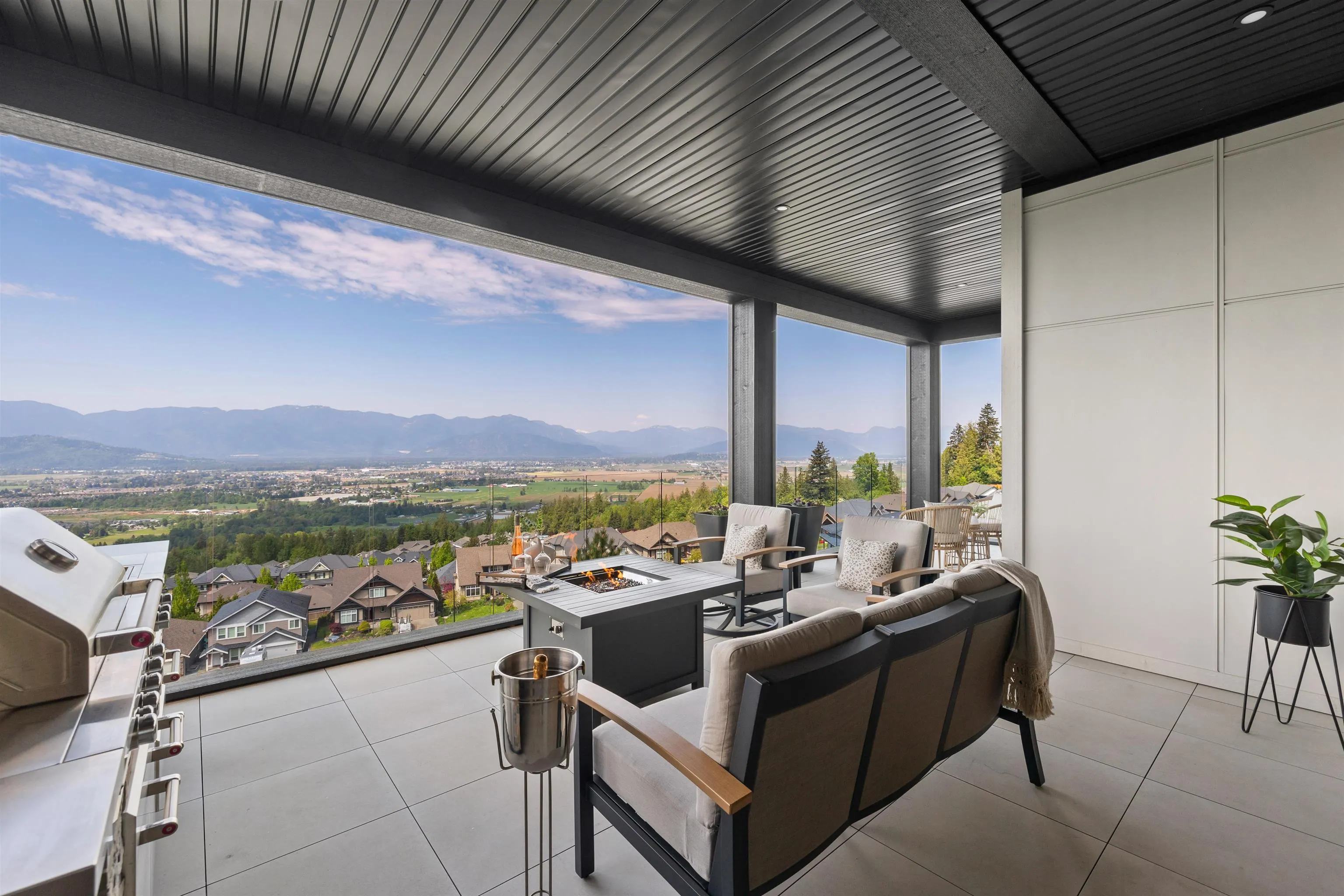 5487 Maclachlan Place