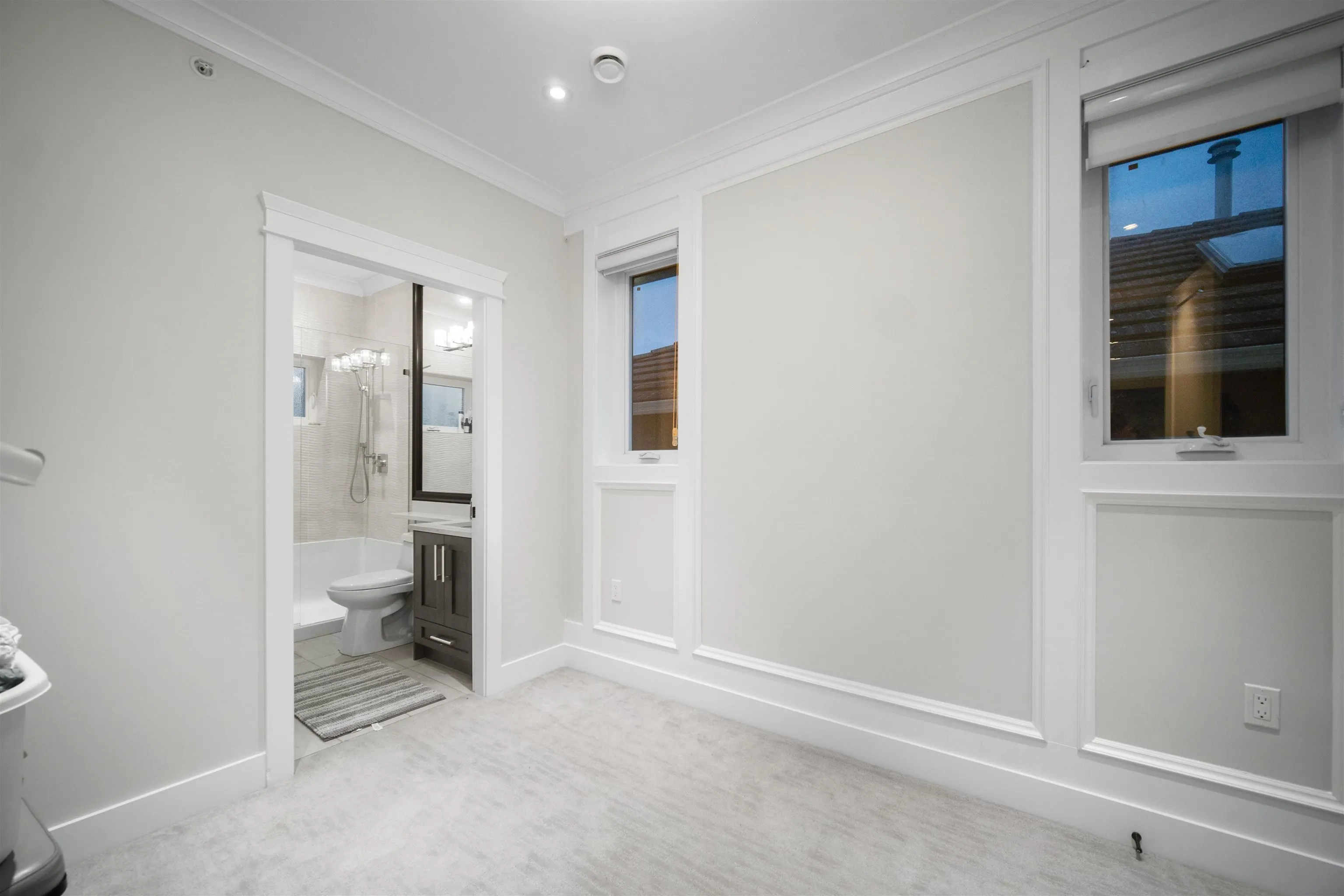 459 E 55th Avenue