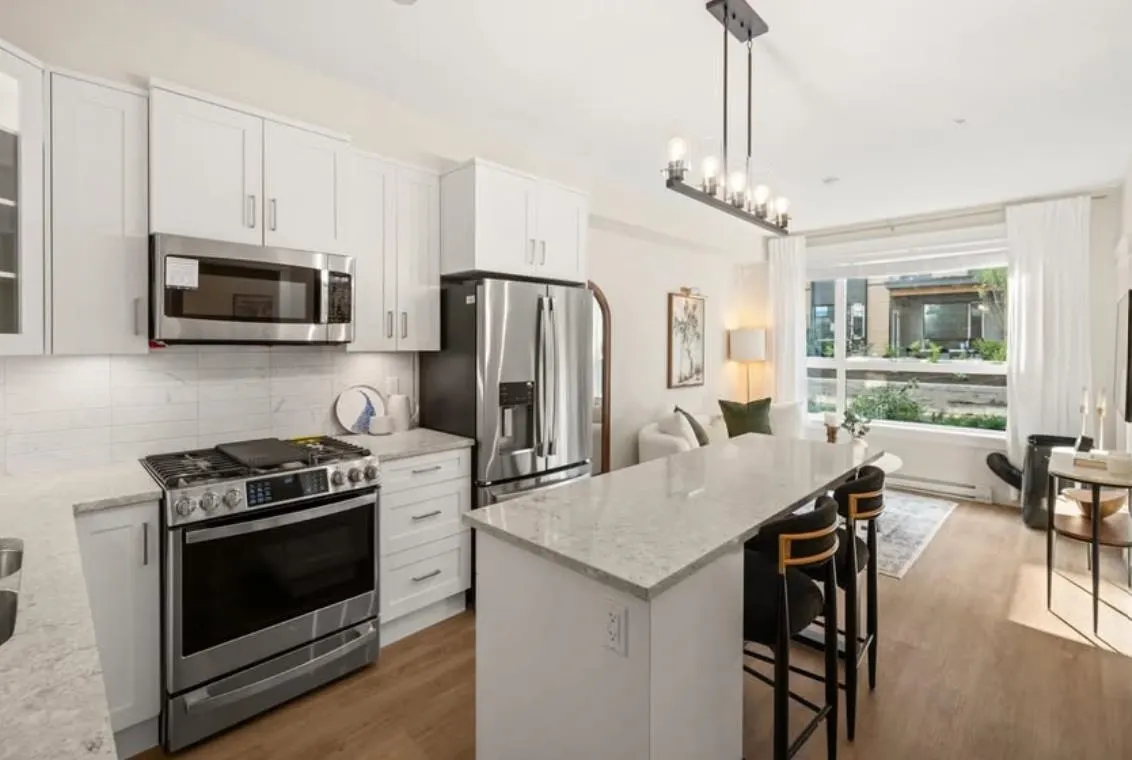 211 20932 83 Avenue