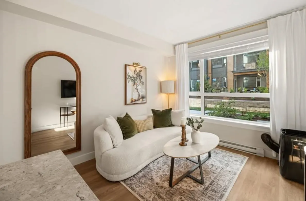 211 20932 83 Avenue