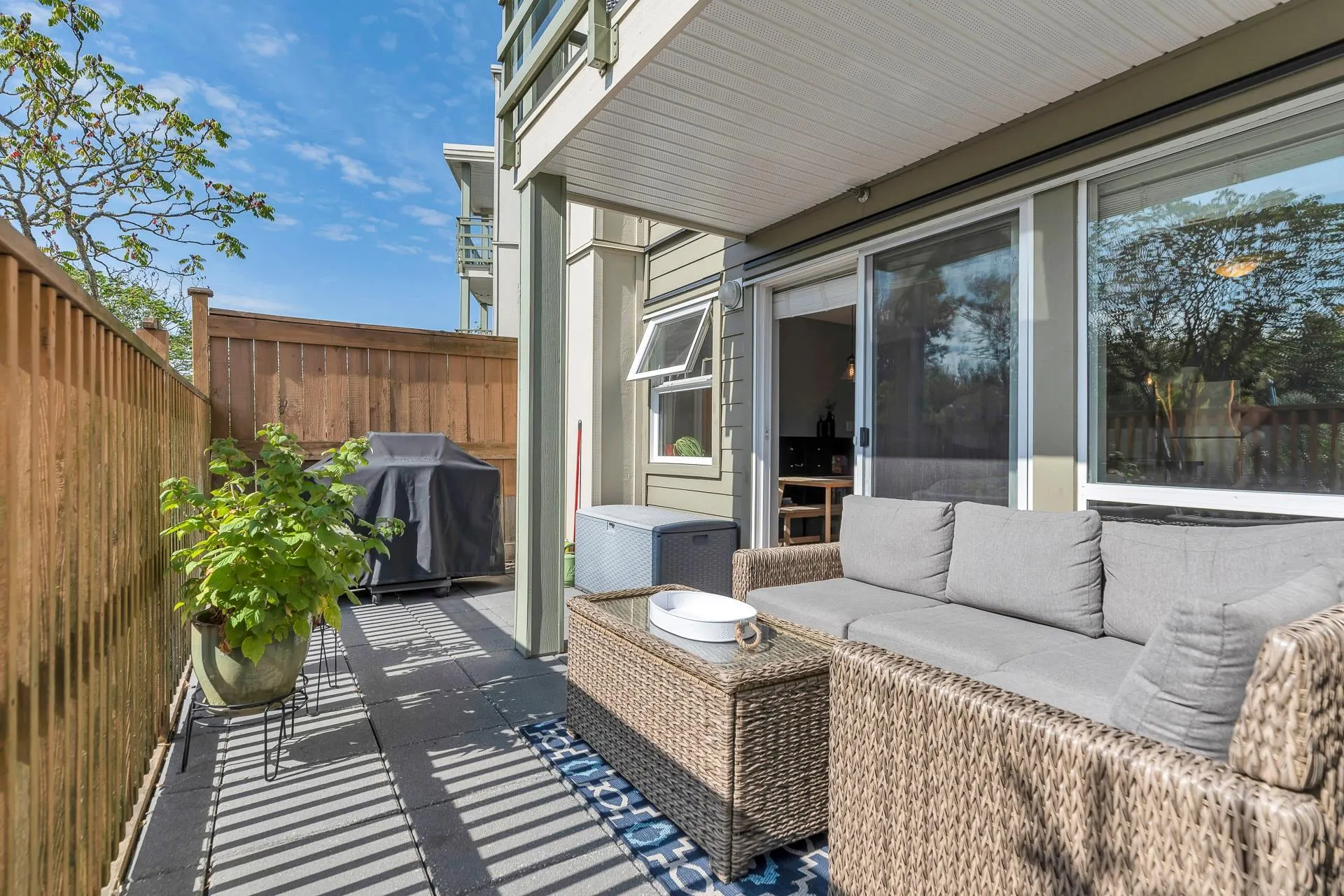 211 15735 Croydon Drive