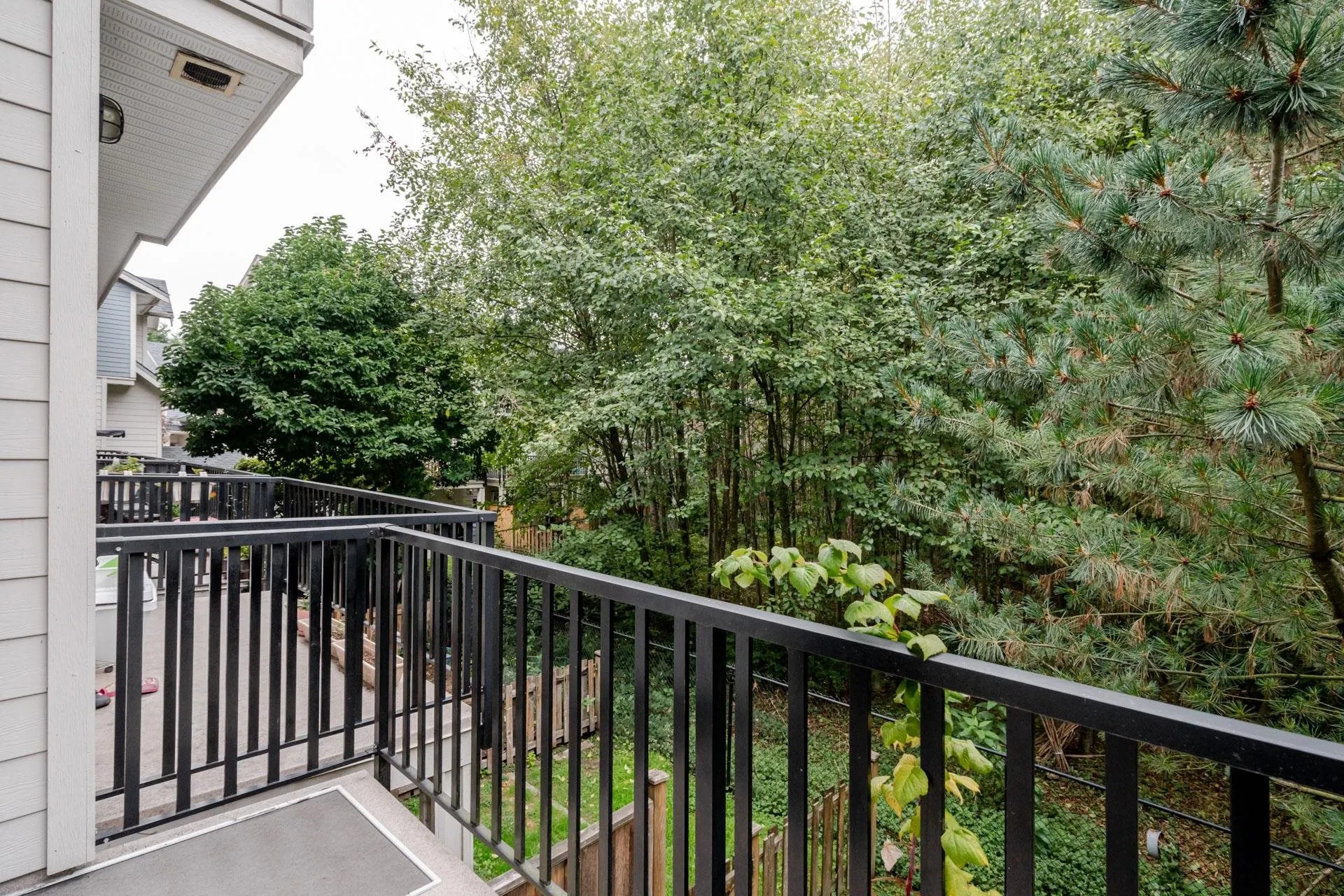 106 15399 Guildford Drive