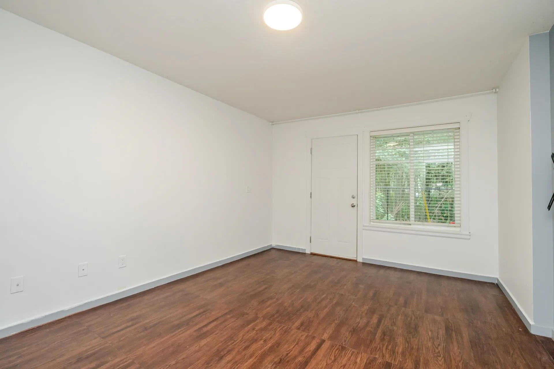 106 15399 Guildford Drive