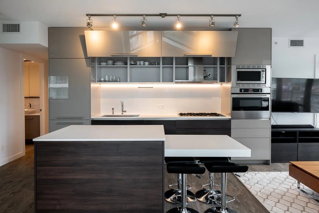 1508 2378 Alpha Avenue