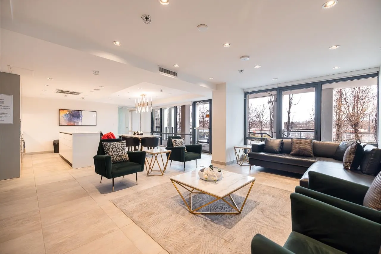 1508 2378 Alpha Avenue