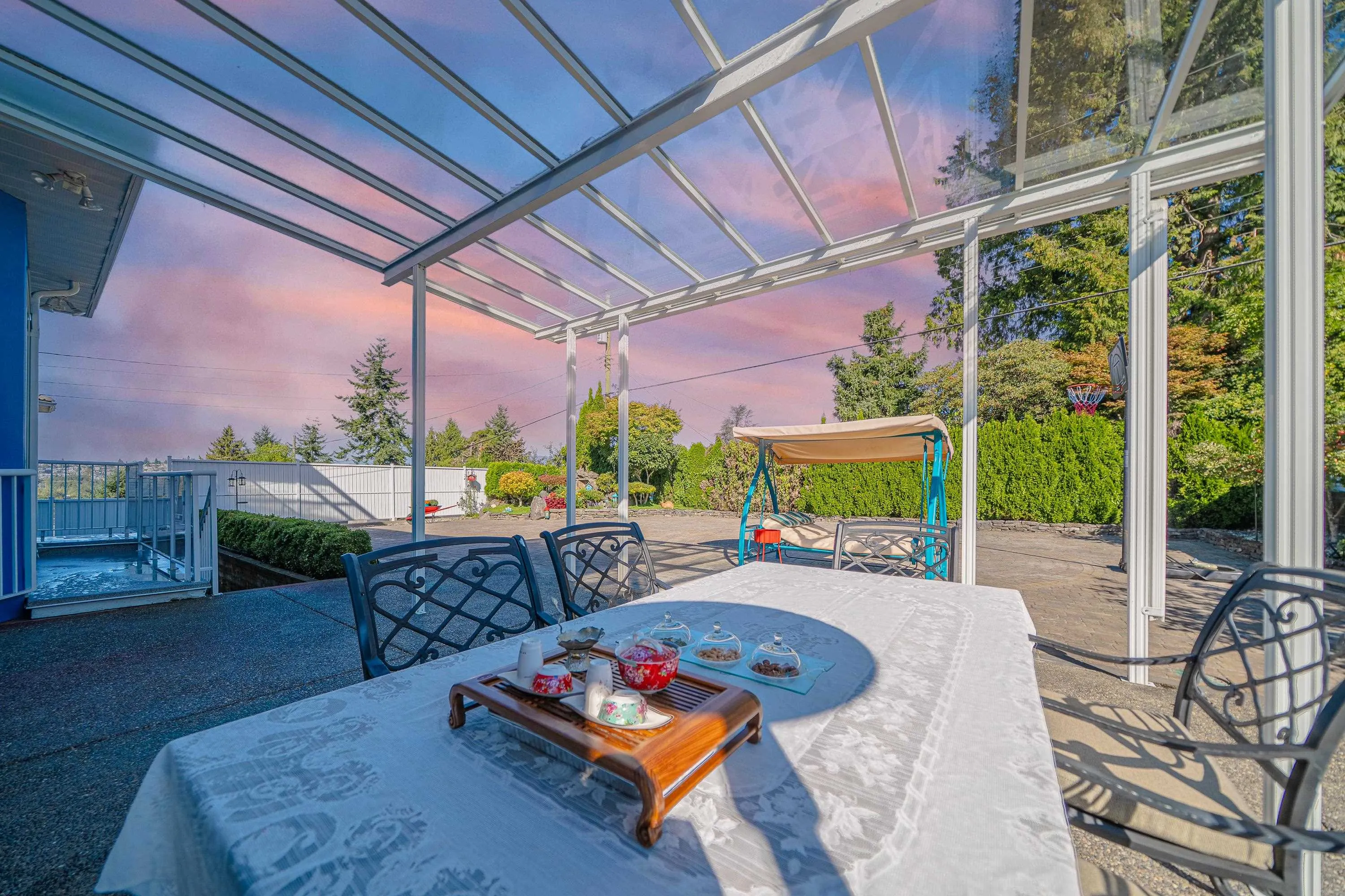 7287 Pandora Street