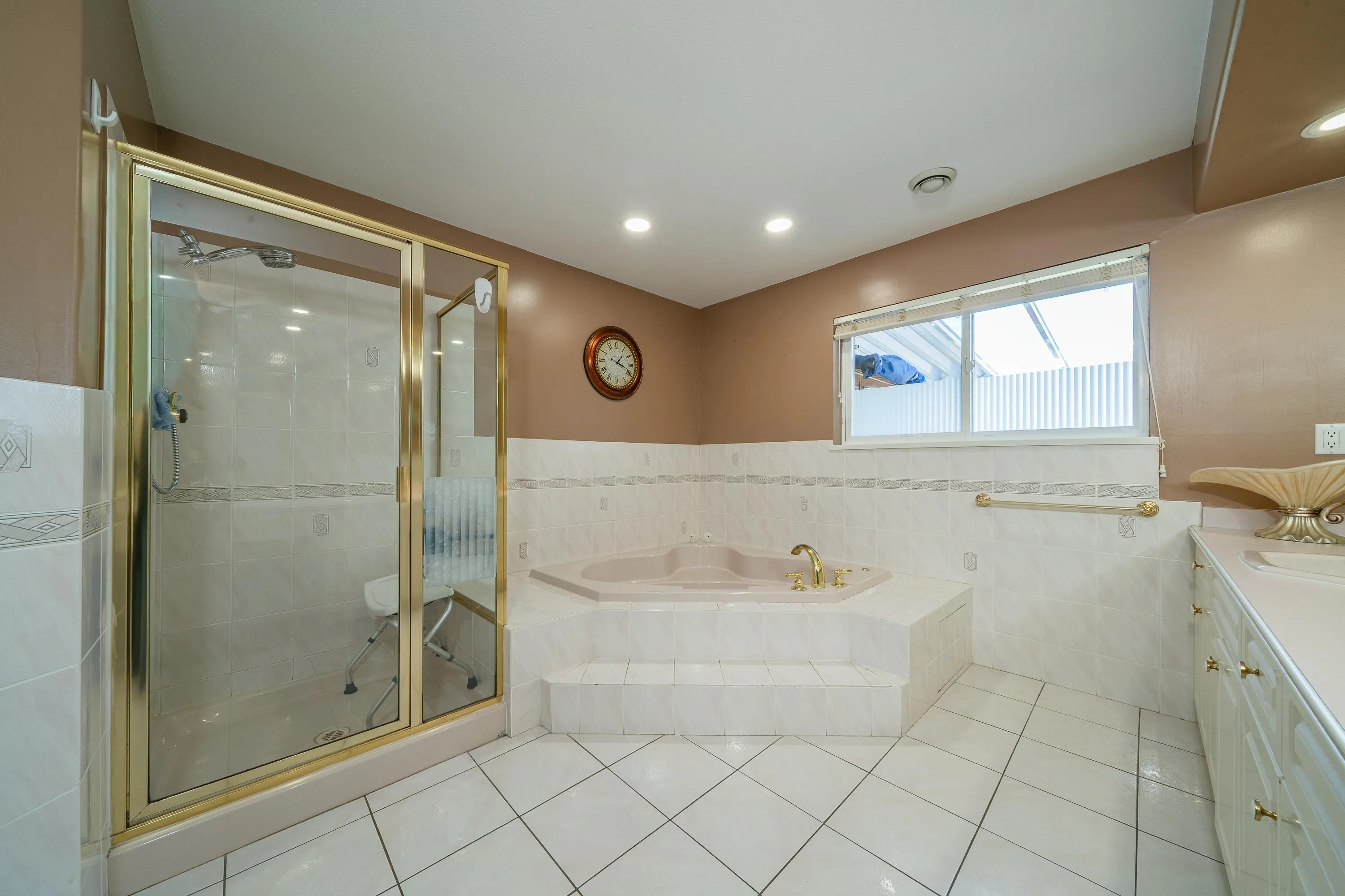 7287 Pandora Street
