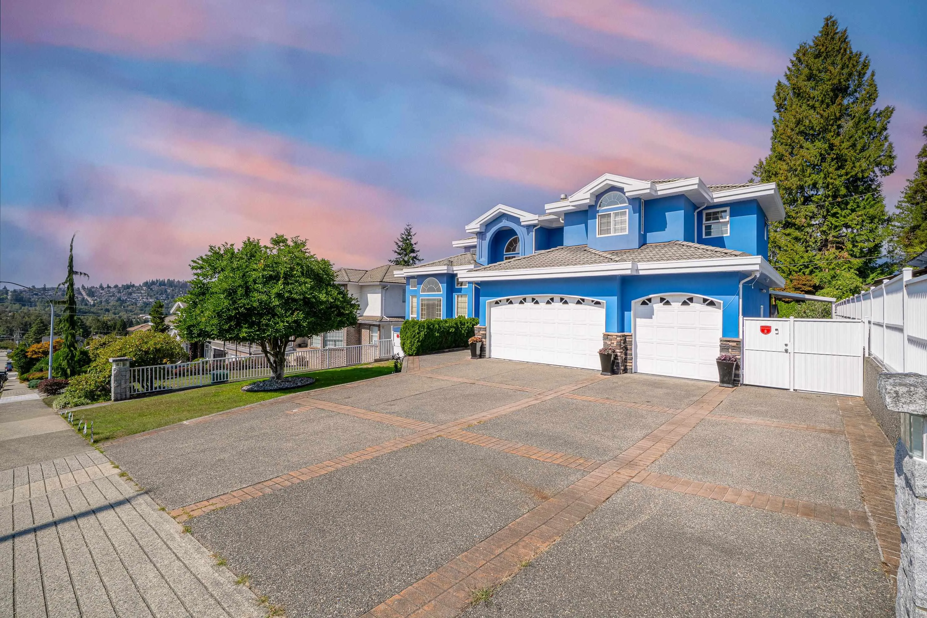 7287 Pandora Street