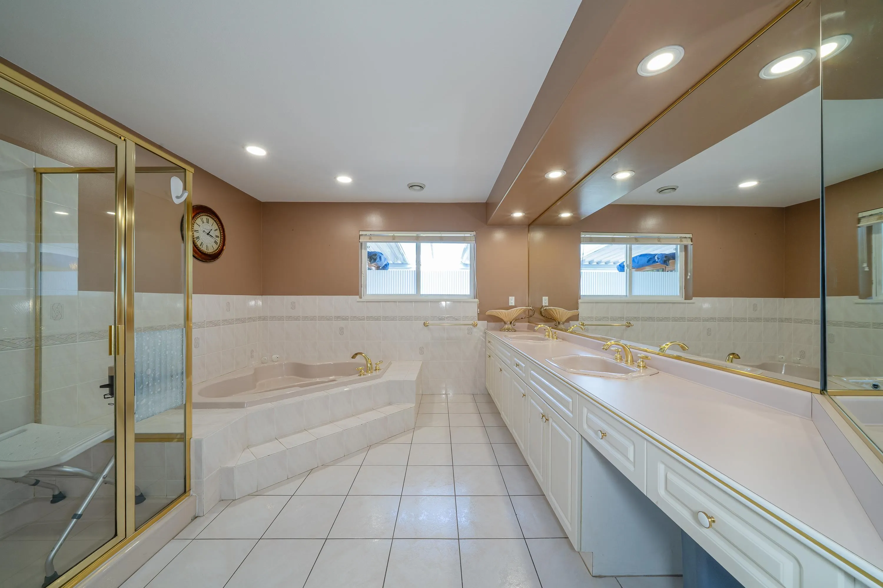 7287 Pandora Street