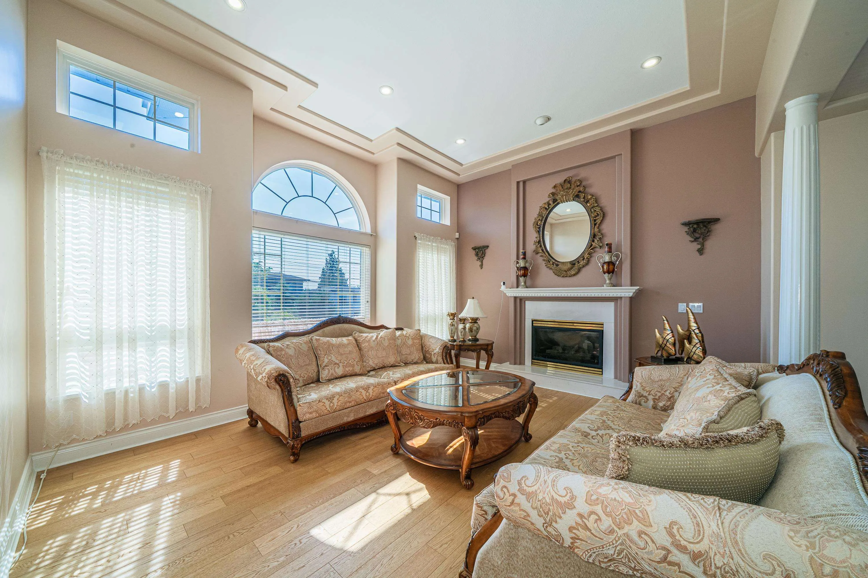 7287 Pandora Street
