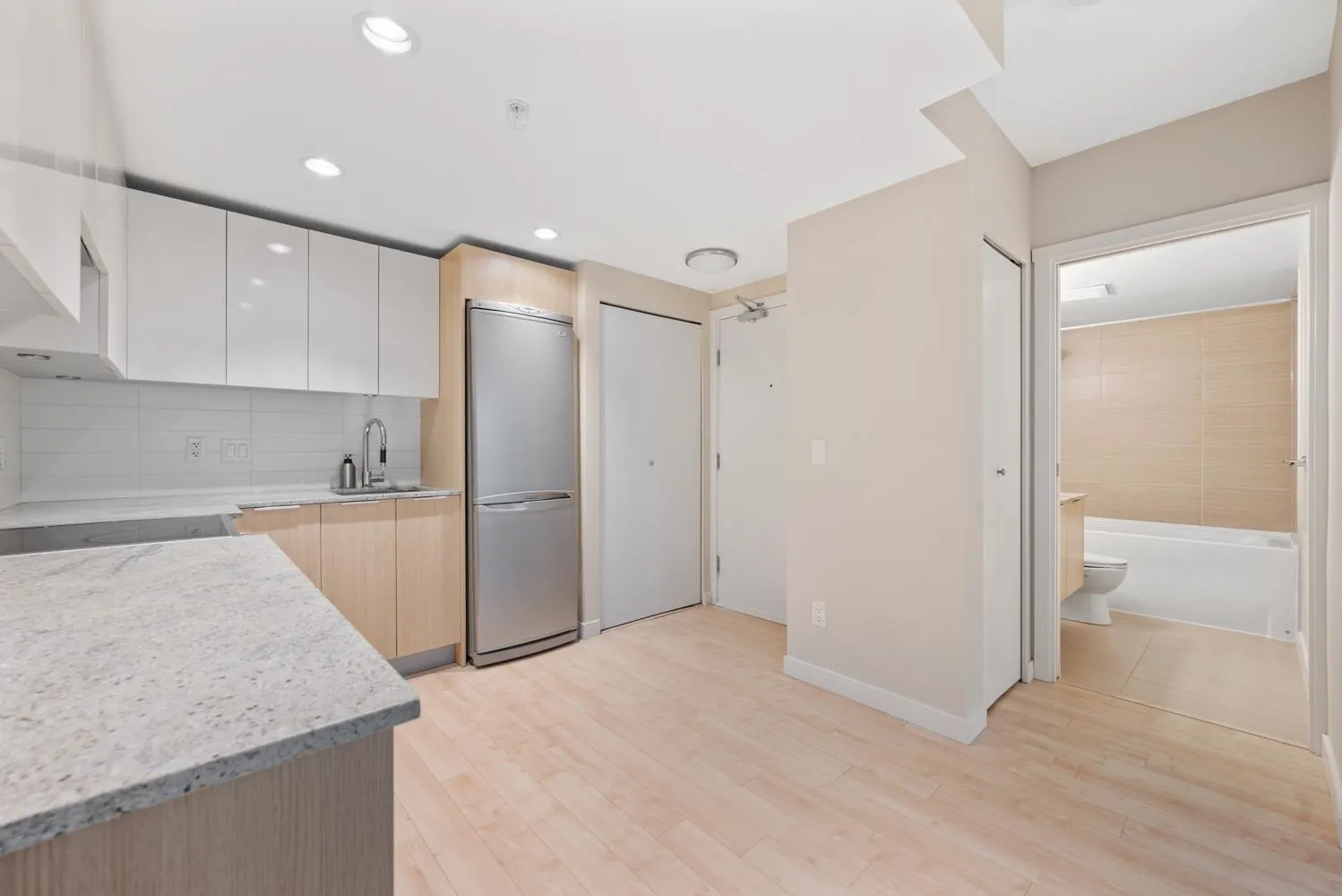 203 1919 Wylie Street