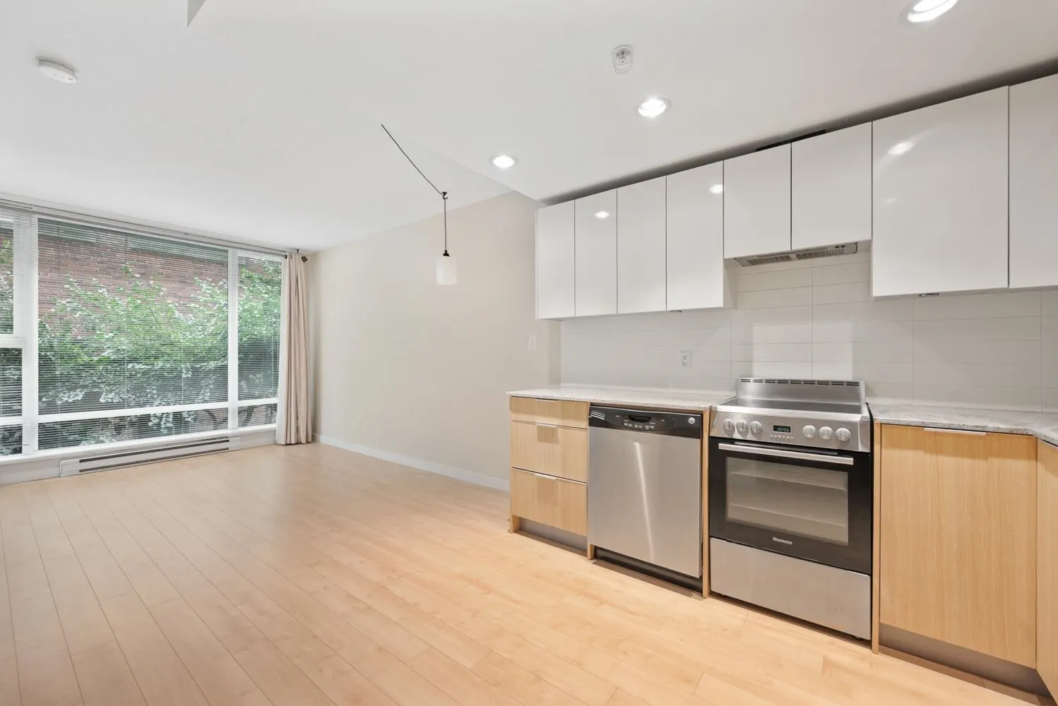 203 1919 Wylie Street