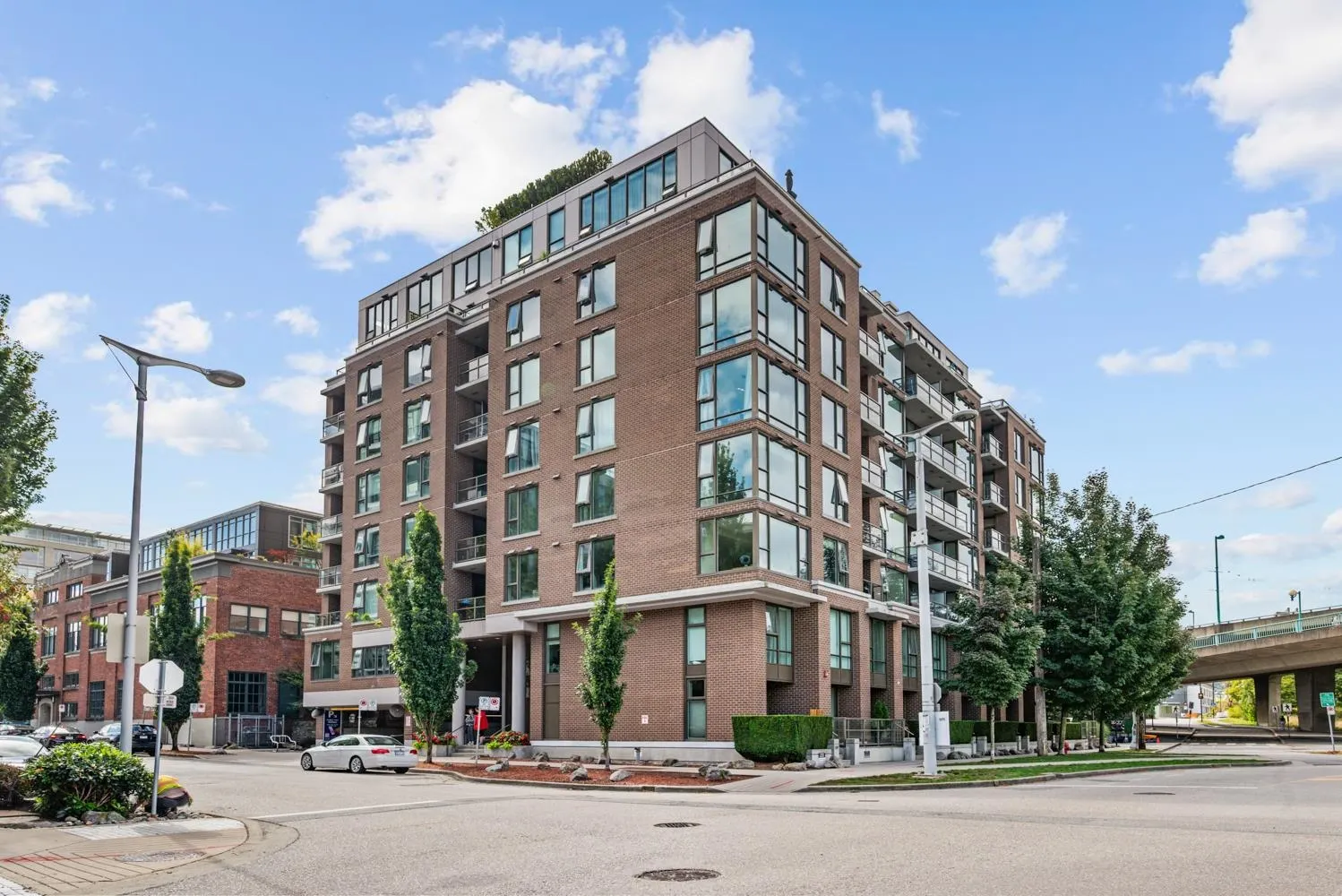 203 1919 Wylie Street