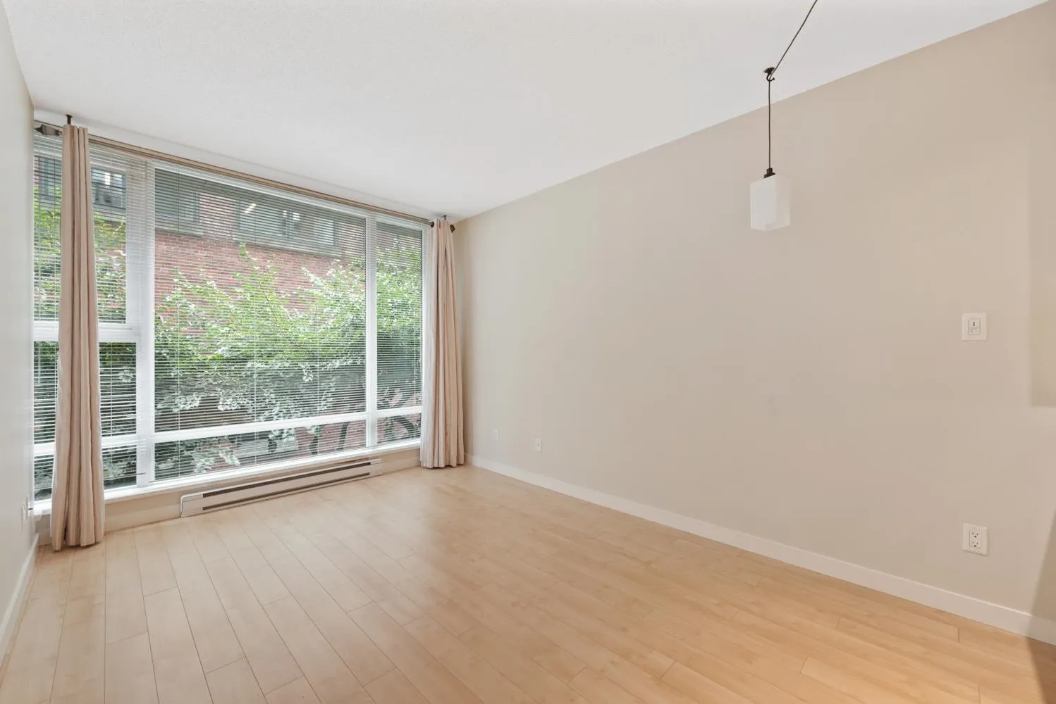 203 1919 Wylie Street